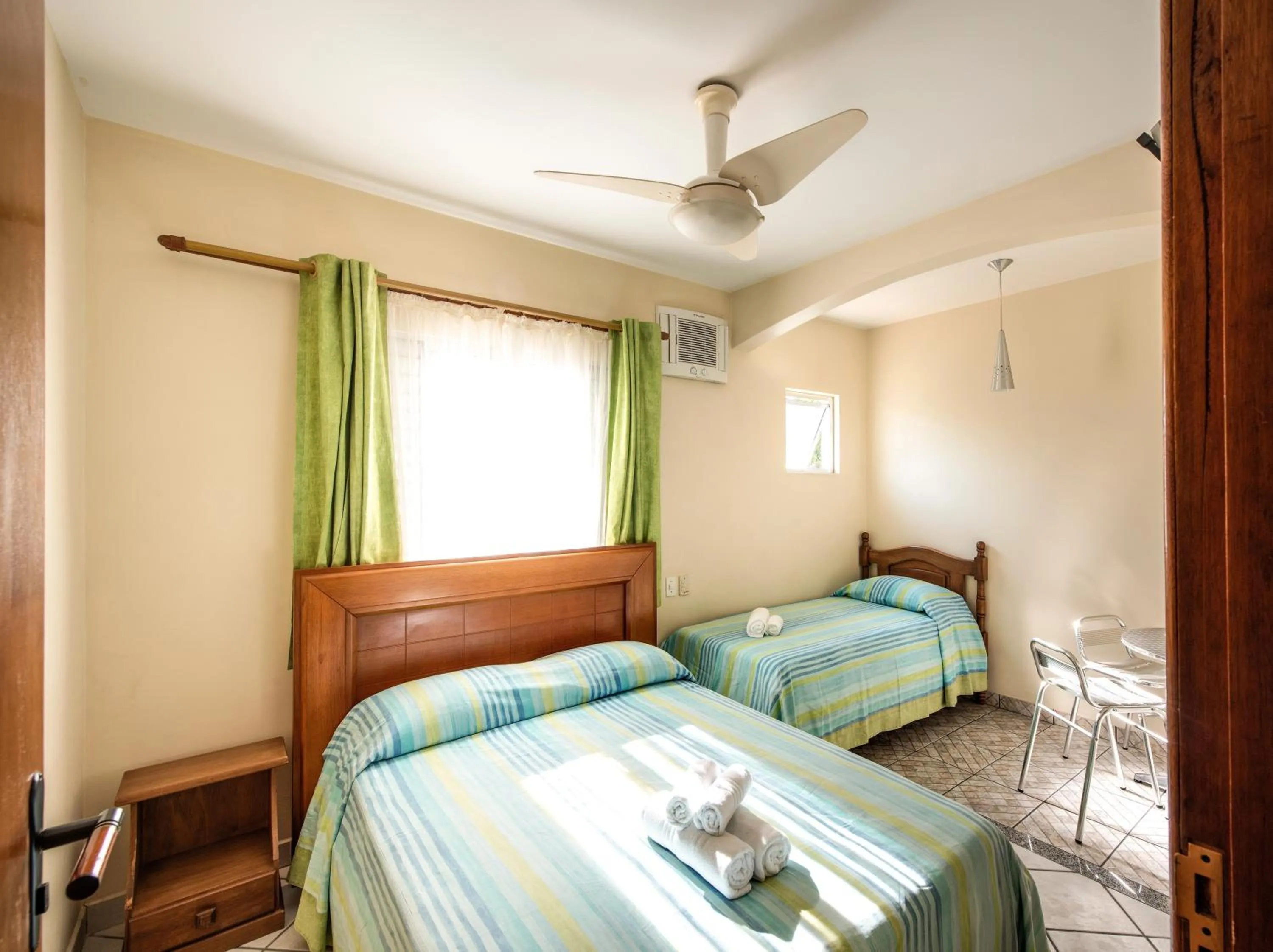 Photo of the whole room, Bed in Costabela Apart Hotel e Pousada