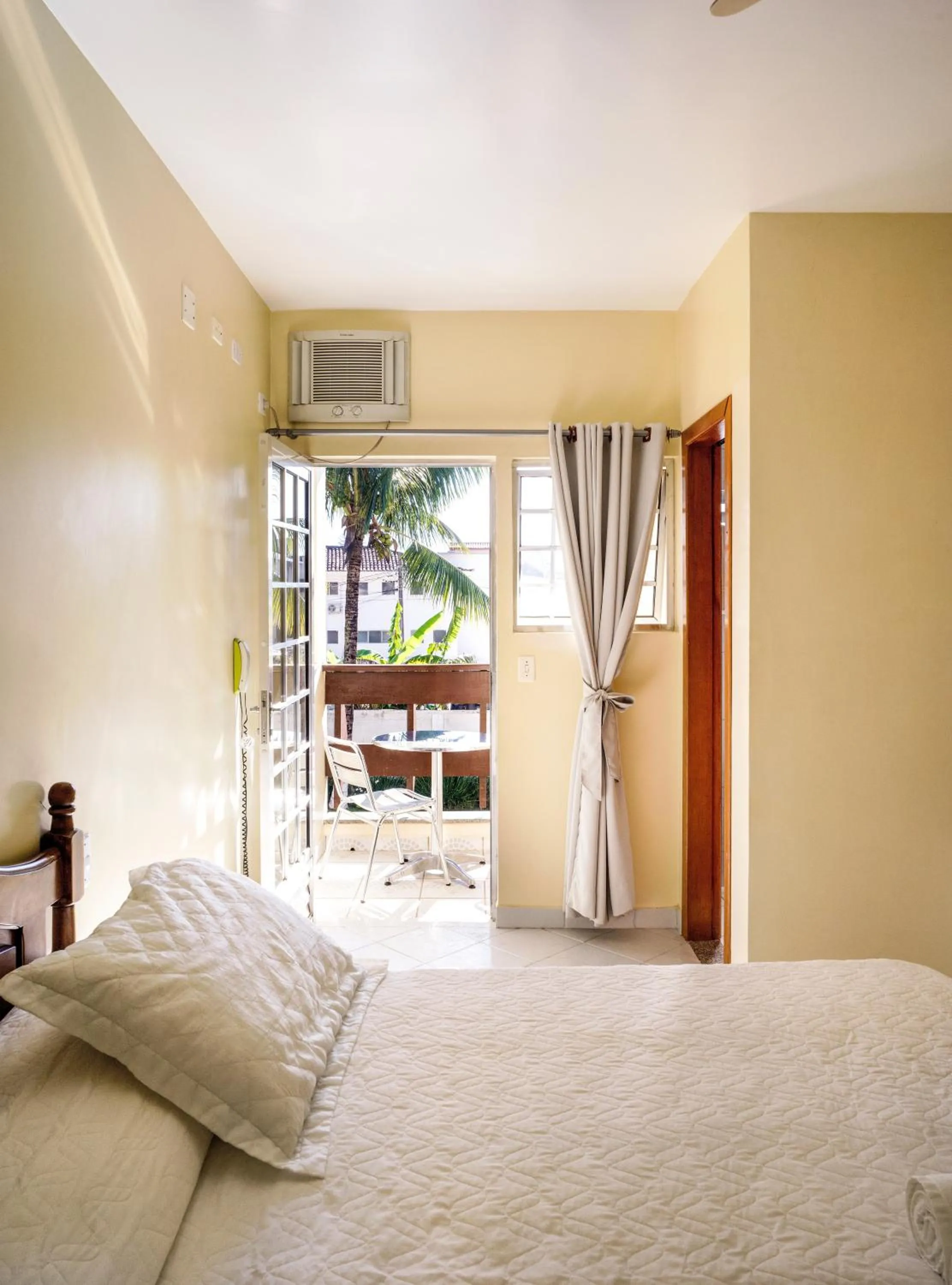 Photo of the whole room, Bed in Costabela Apart Hotel e Pousada