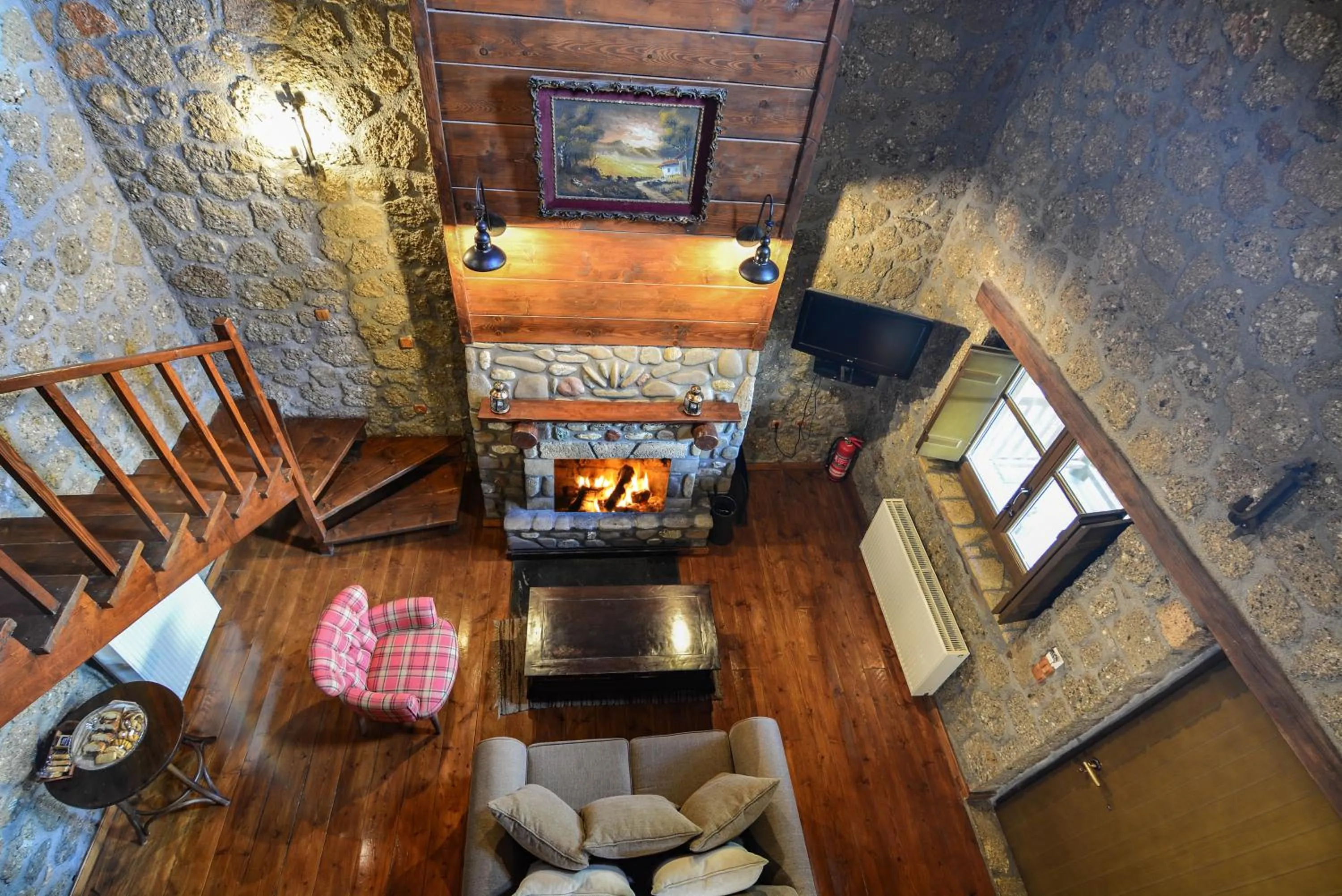 Pera Alonia Guest House