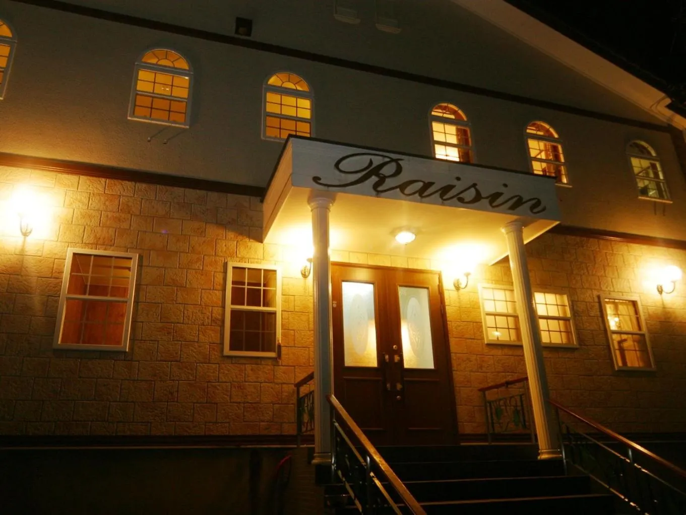 Property building in Pension Raisin