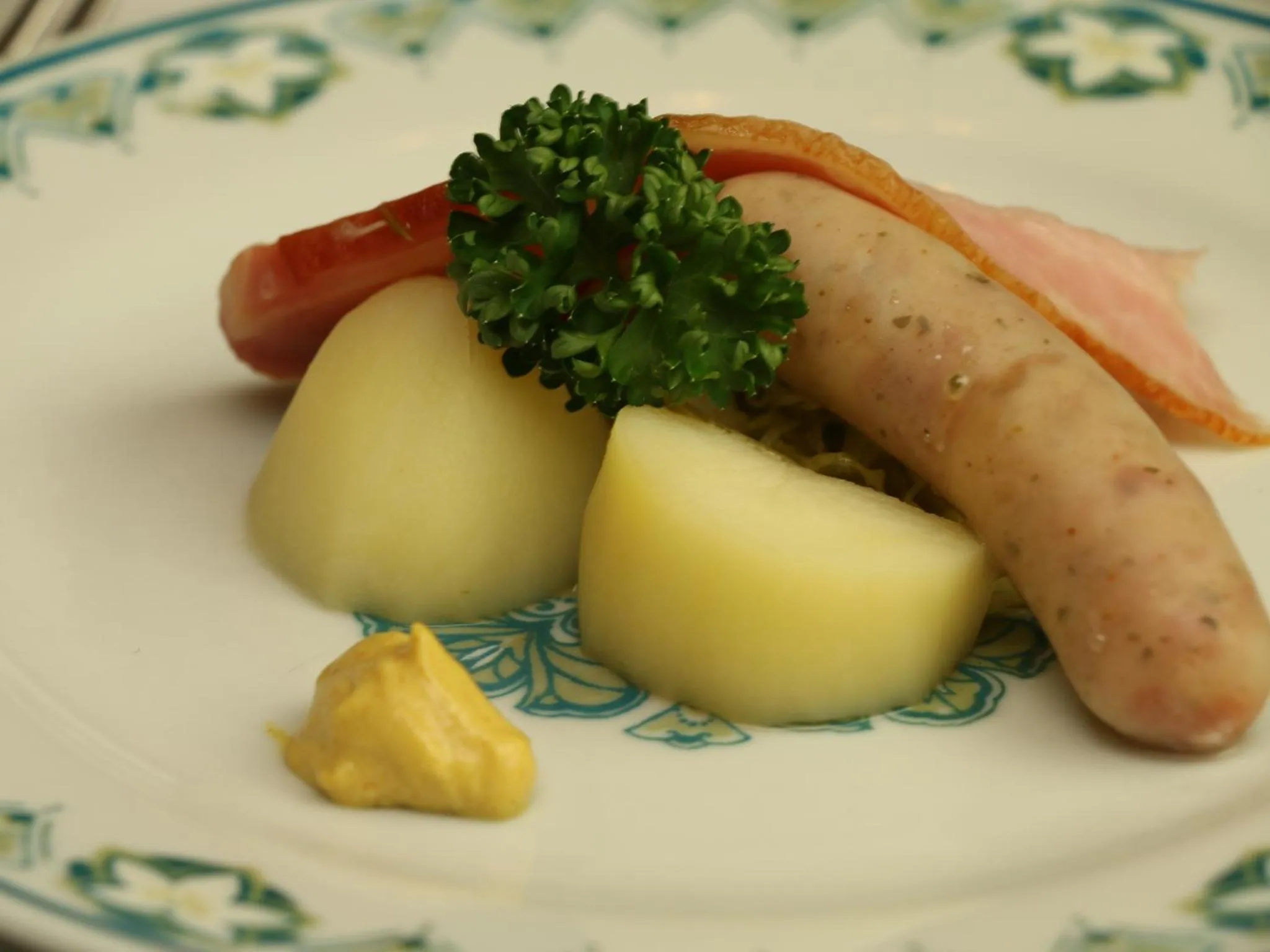 Dinner in Pension Raisin