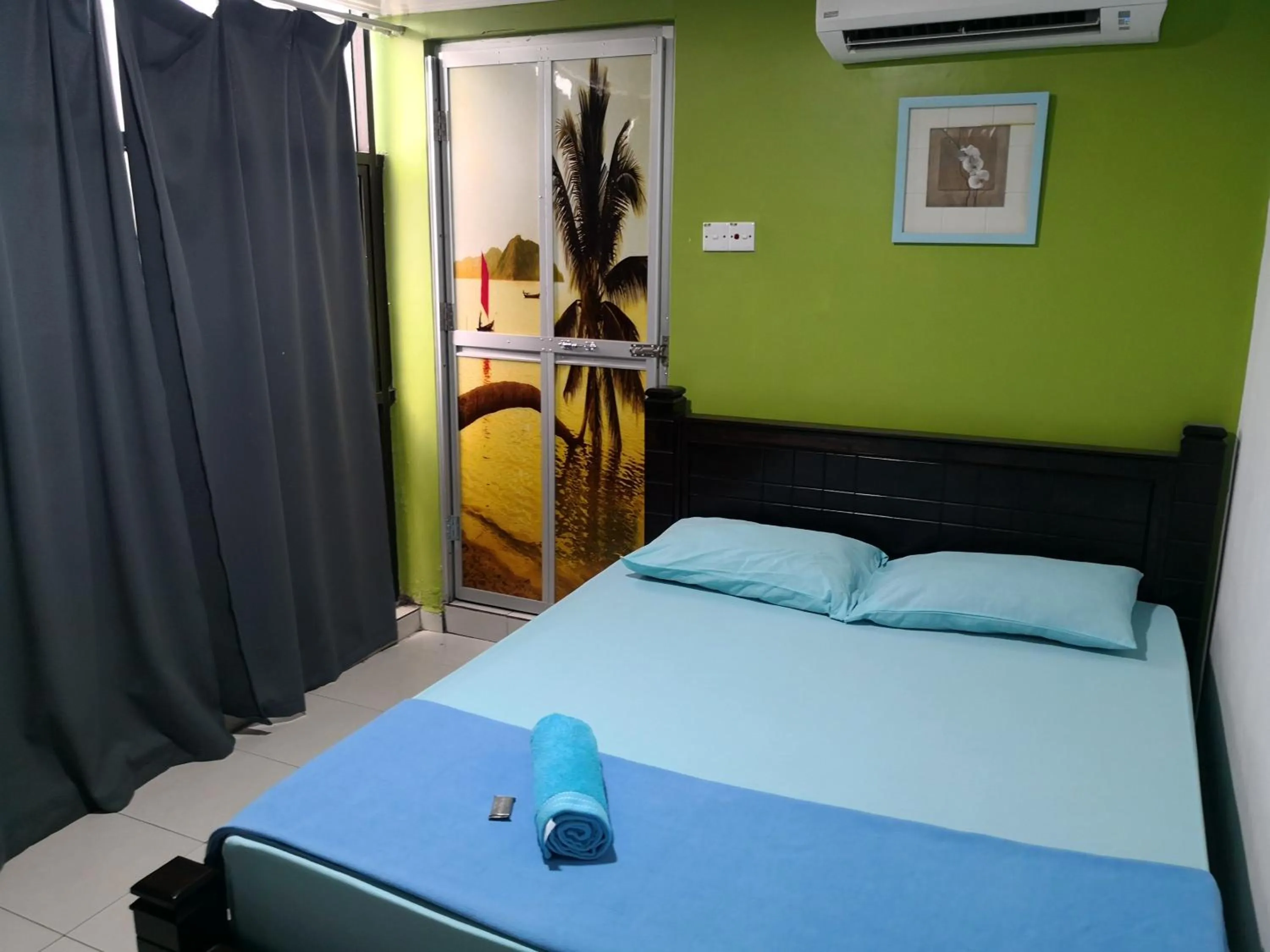 Bedroom in Kristal Inn Hotel Shah Alam 2