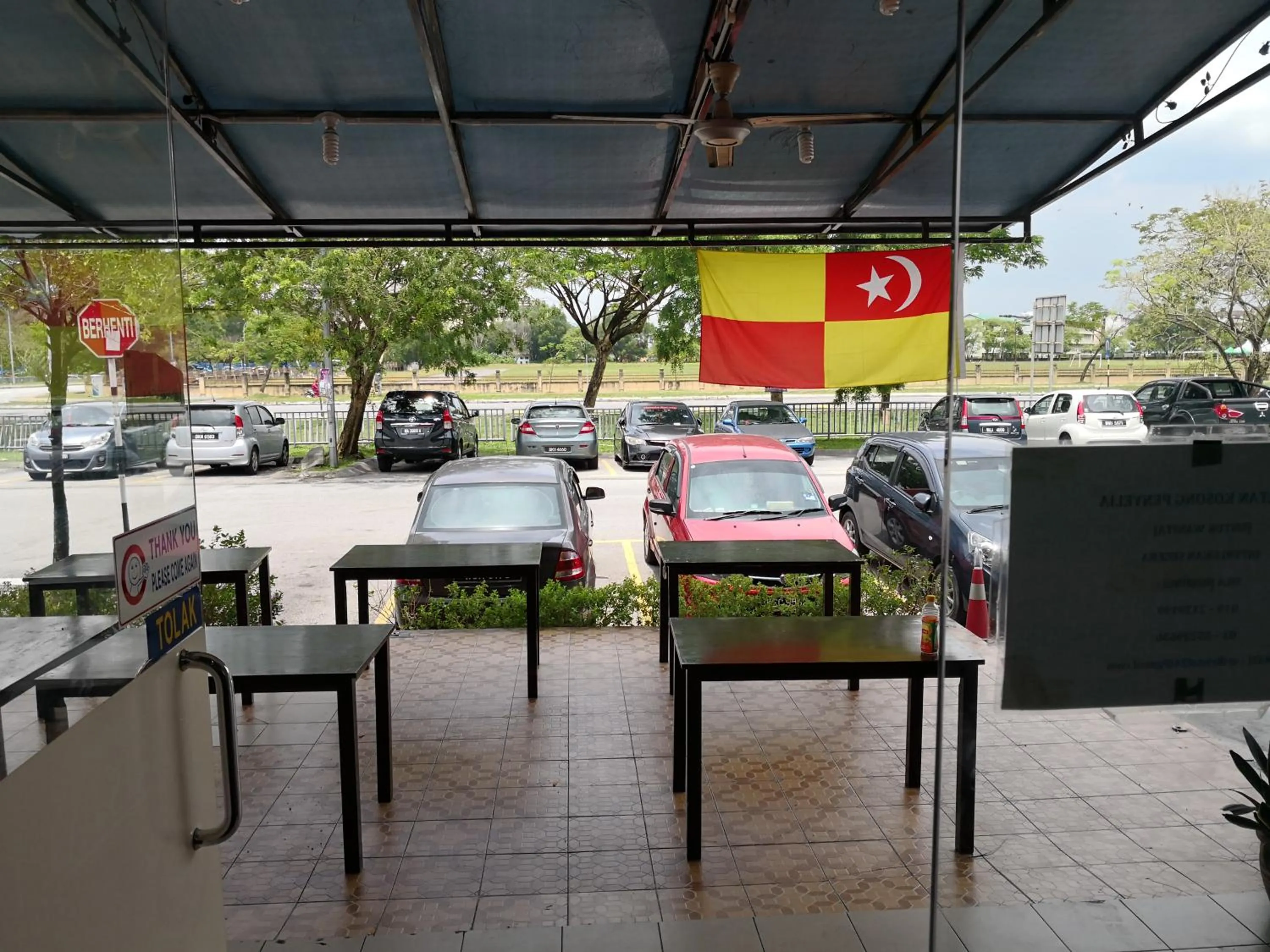 Food and drinks in Kristal Inn Hotel Shah Alam 2