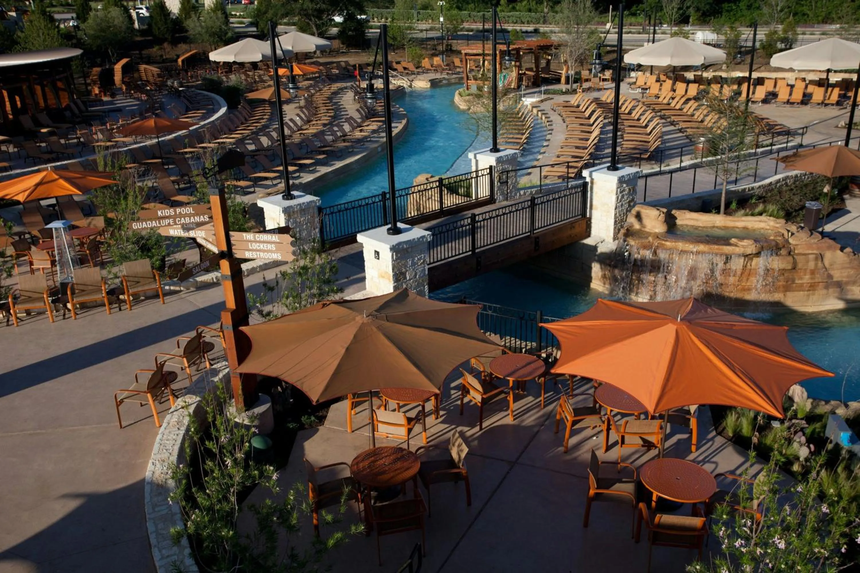 Area and facilities in Gaylord Texan Resort and Convention Center