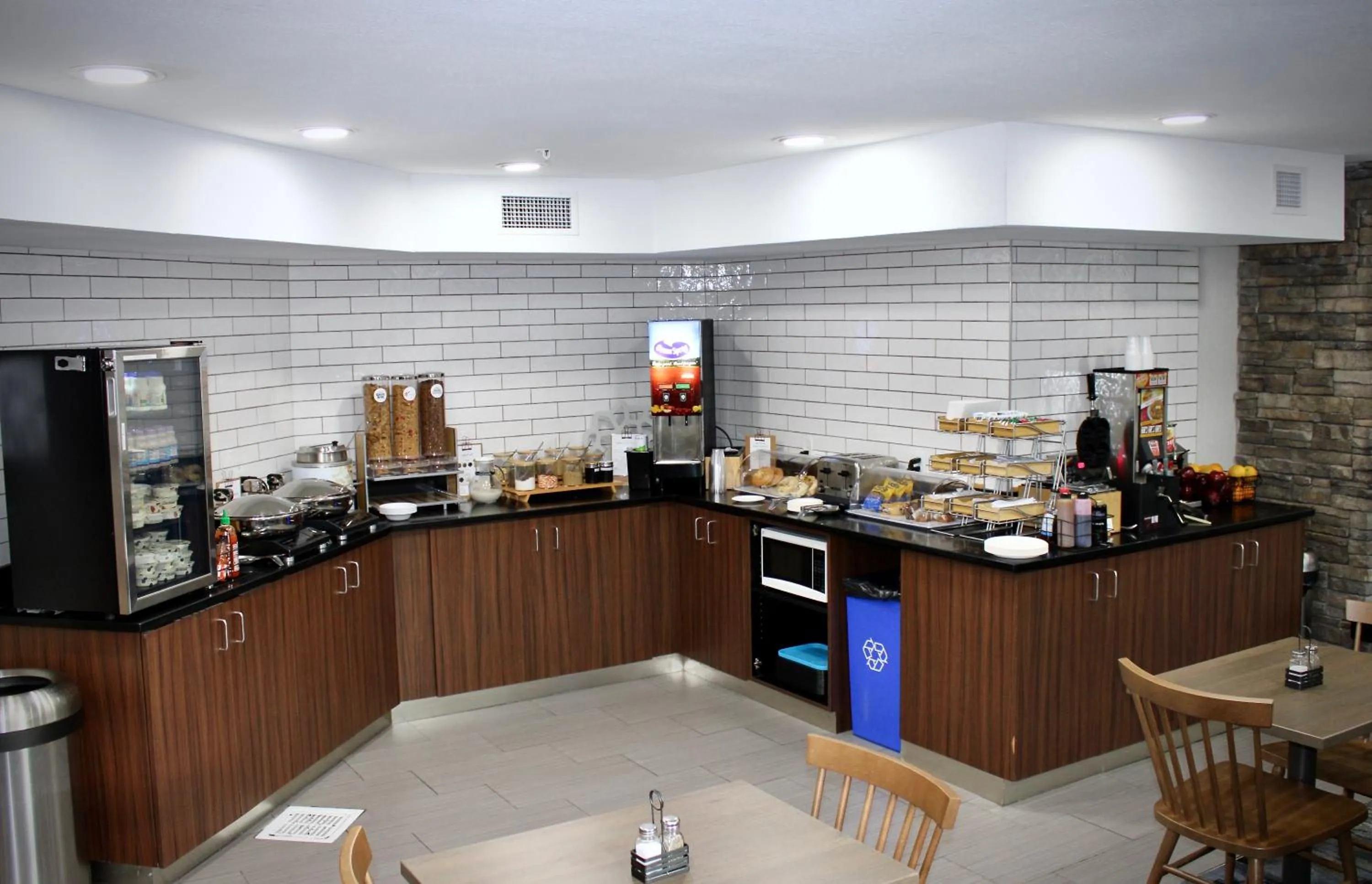 Breakfast in Fairfield Inn Boise Airport