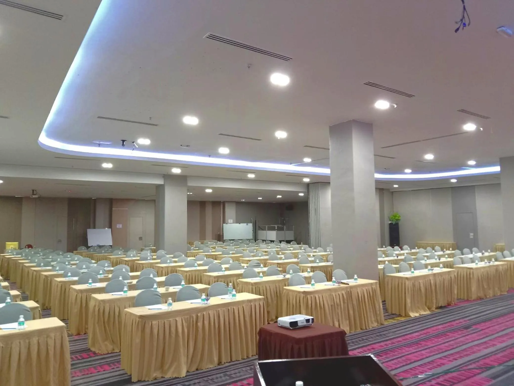 Meeting/conference room in Langkasuka Express