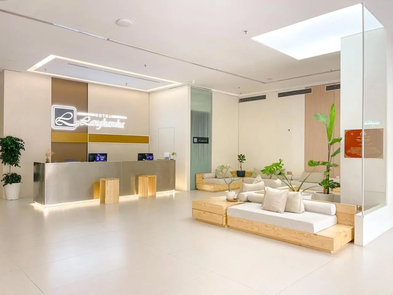 Lobby or reception in Langkasuka Express