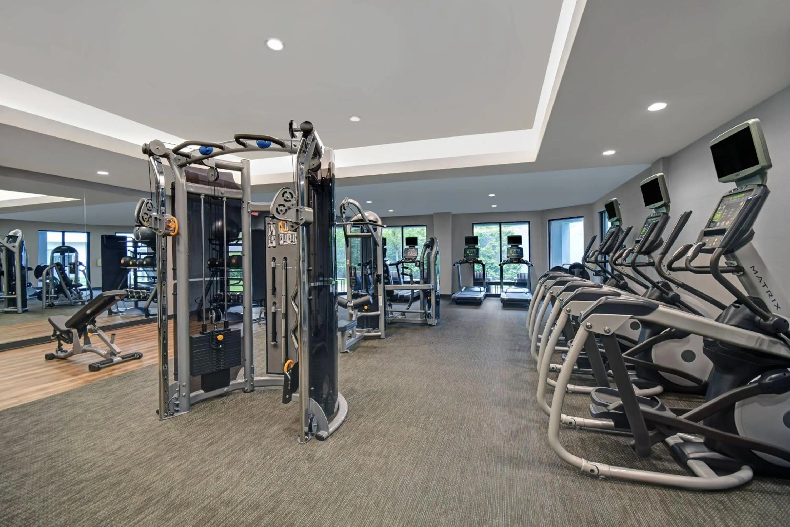 Fitness centre/facilities in Courtyard Boston Raynham