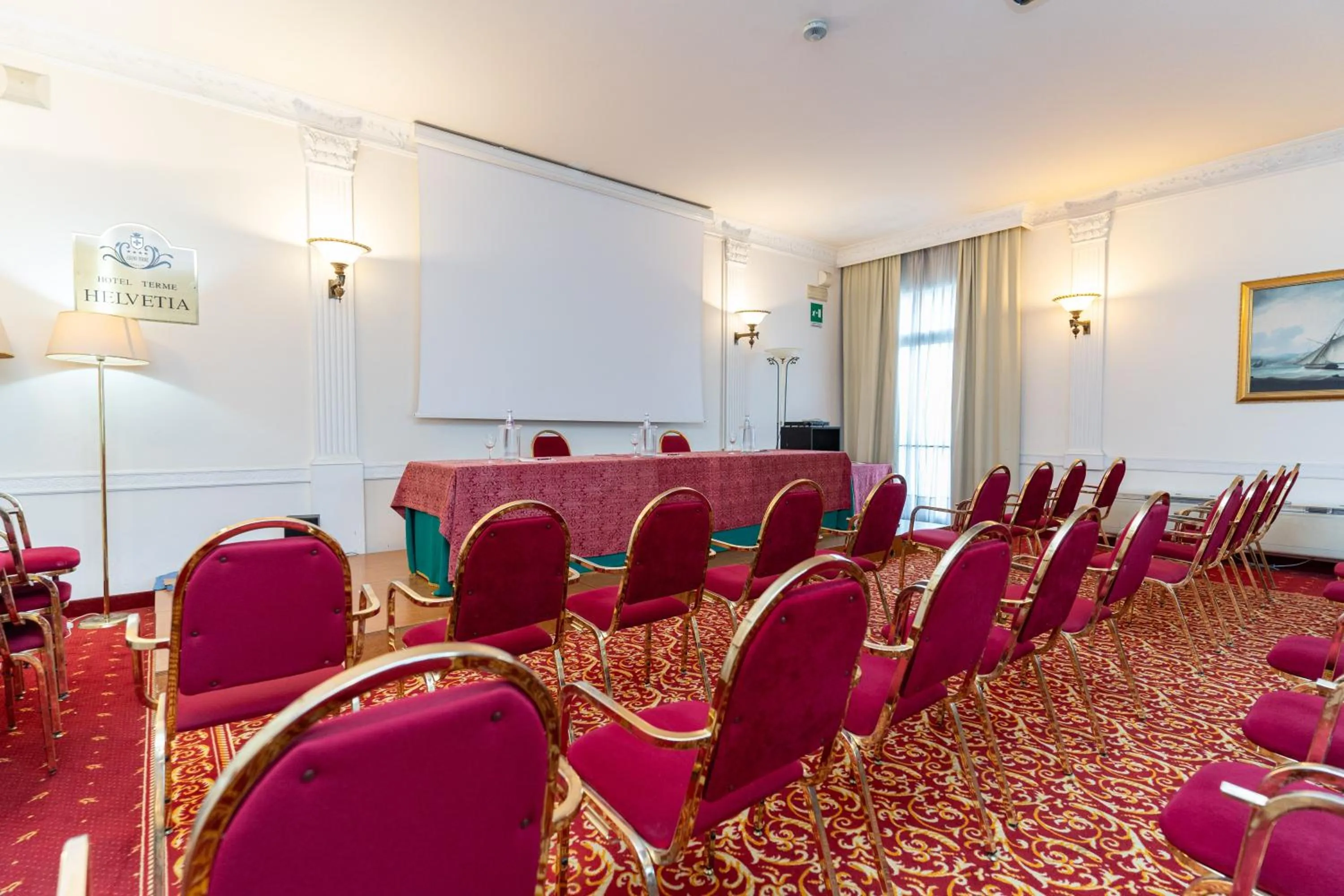 TV and multimedia in Hotel Terme Helvetia