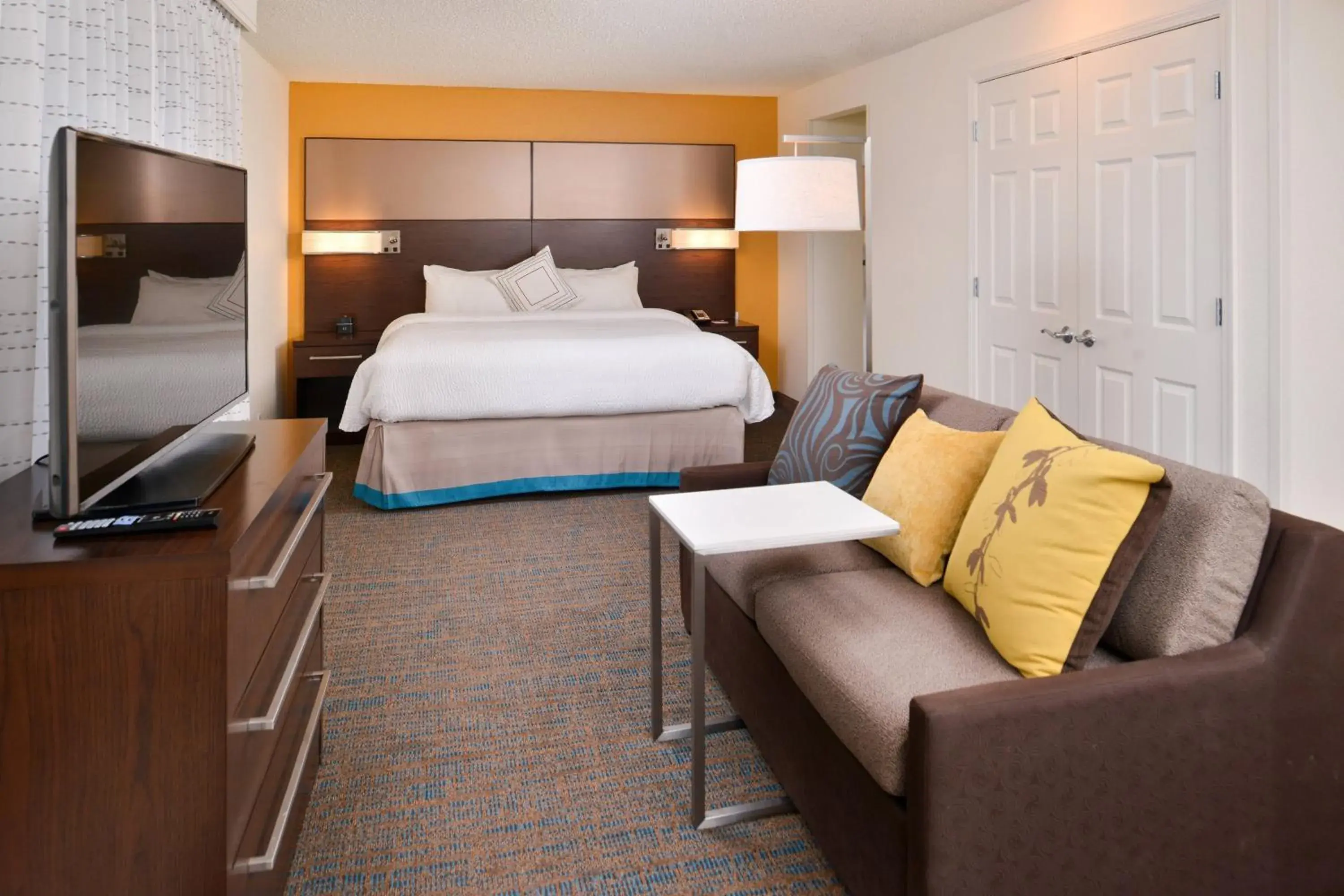 King or Queen Studio with Sofa Bed - Hearing Accessible in Residence Inn by Marriott Boise Downtown/University King or Queen Studio with Sofa Bed - Hearing Accessible in Residence Inn by Marriott Boise Downtown/University