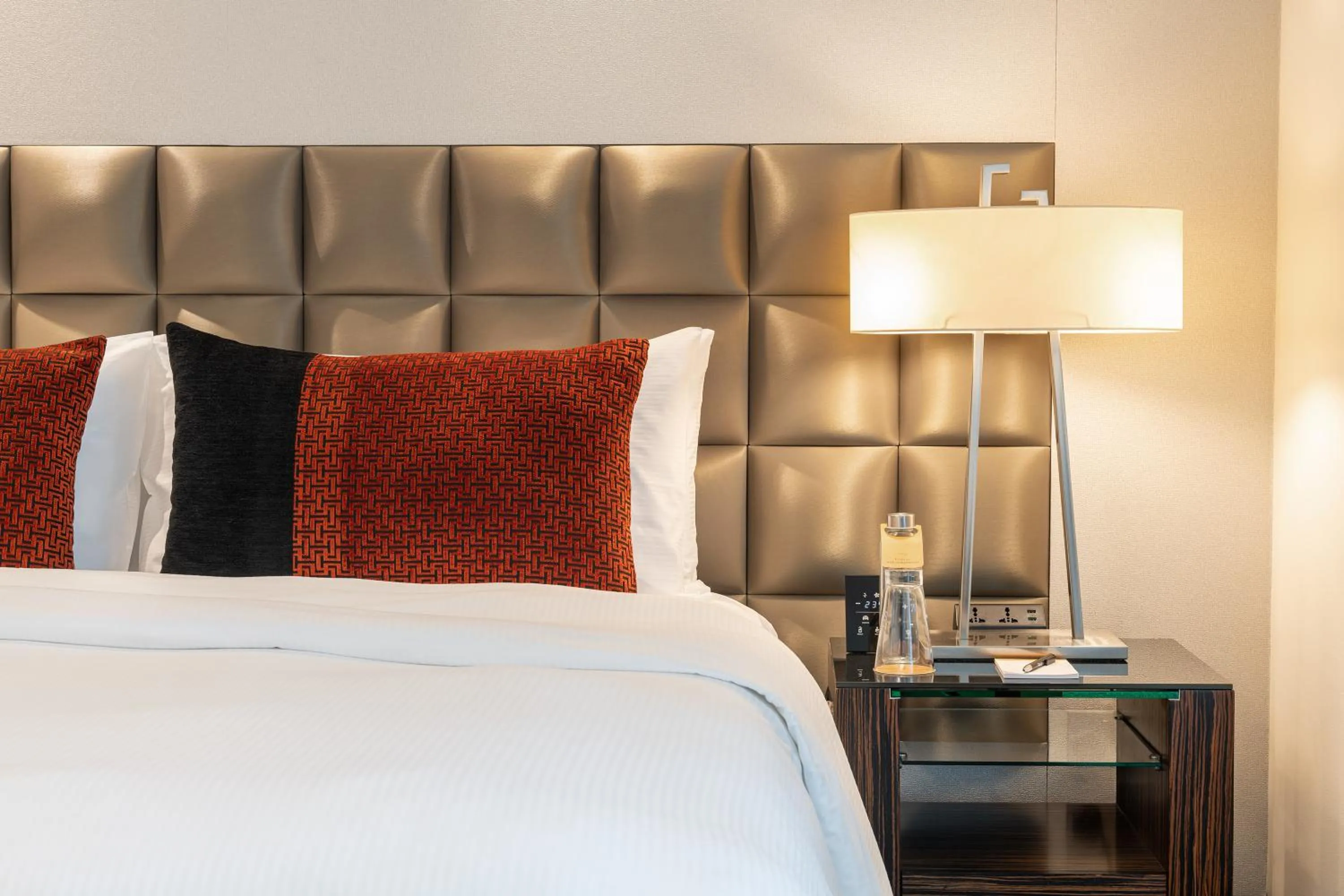 Bed in voco - Bonnington Dubai by IHG