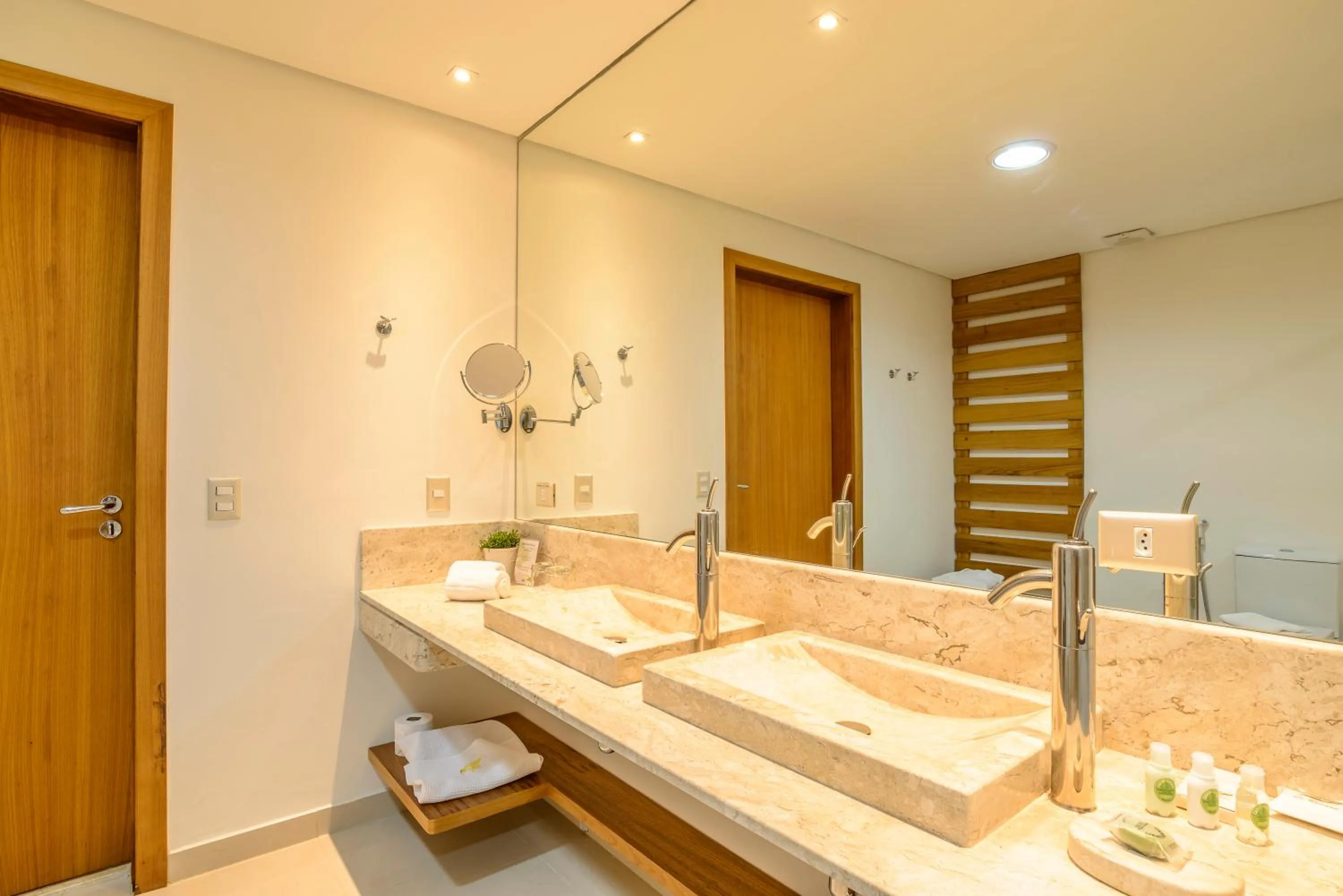 Bathroom in Hotel Le Renard - Campos do Jordao