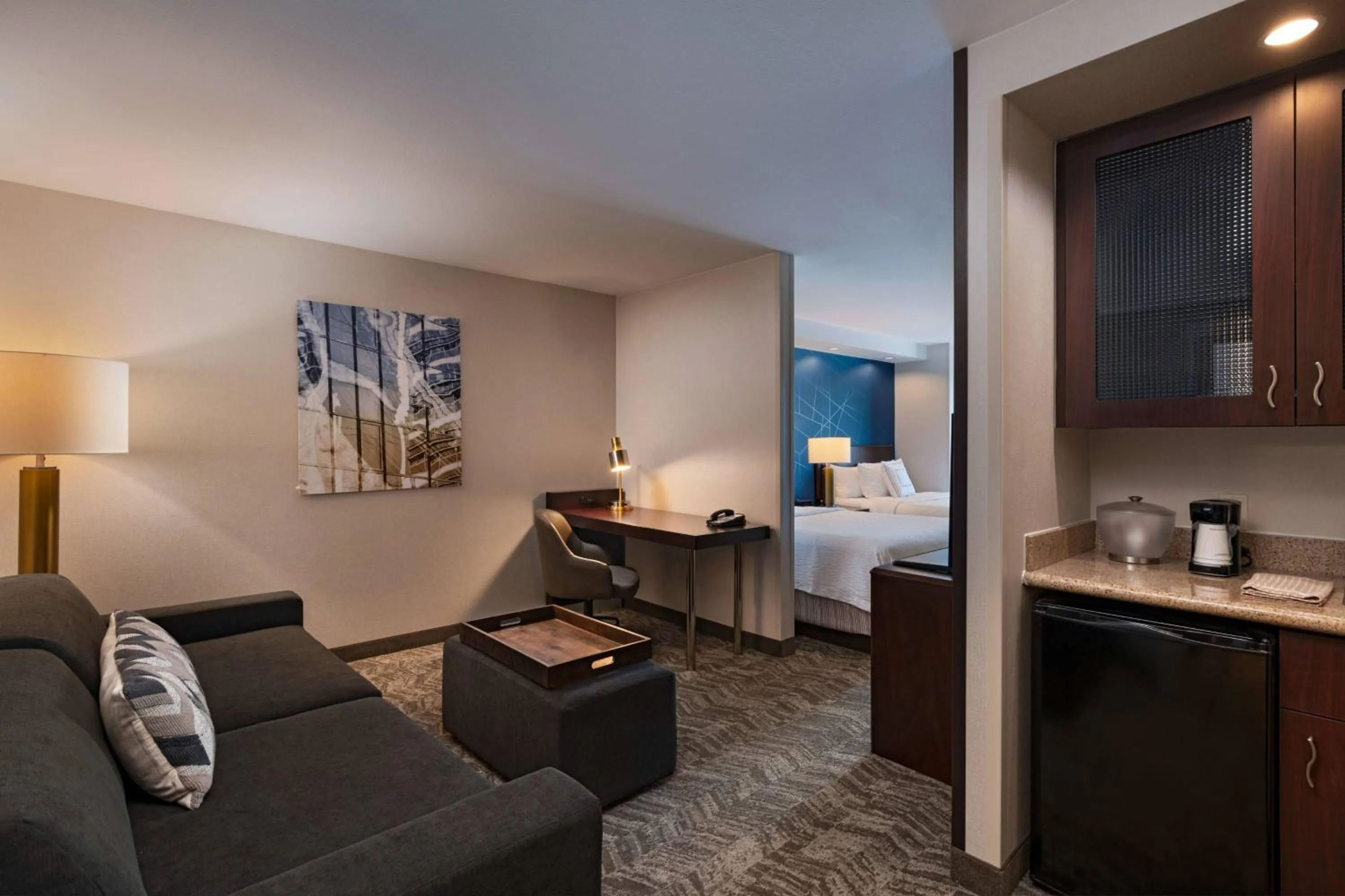 Living room, Bed in SpringHill Suites Boise West/Eagle