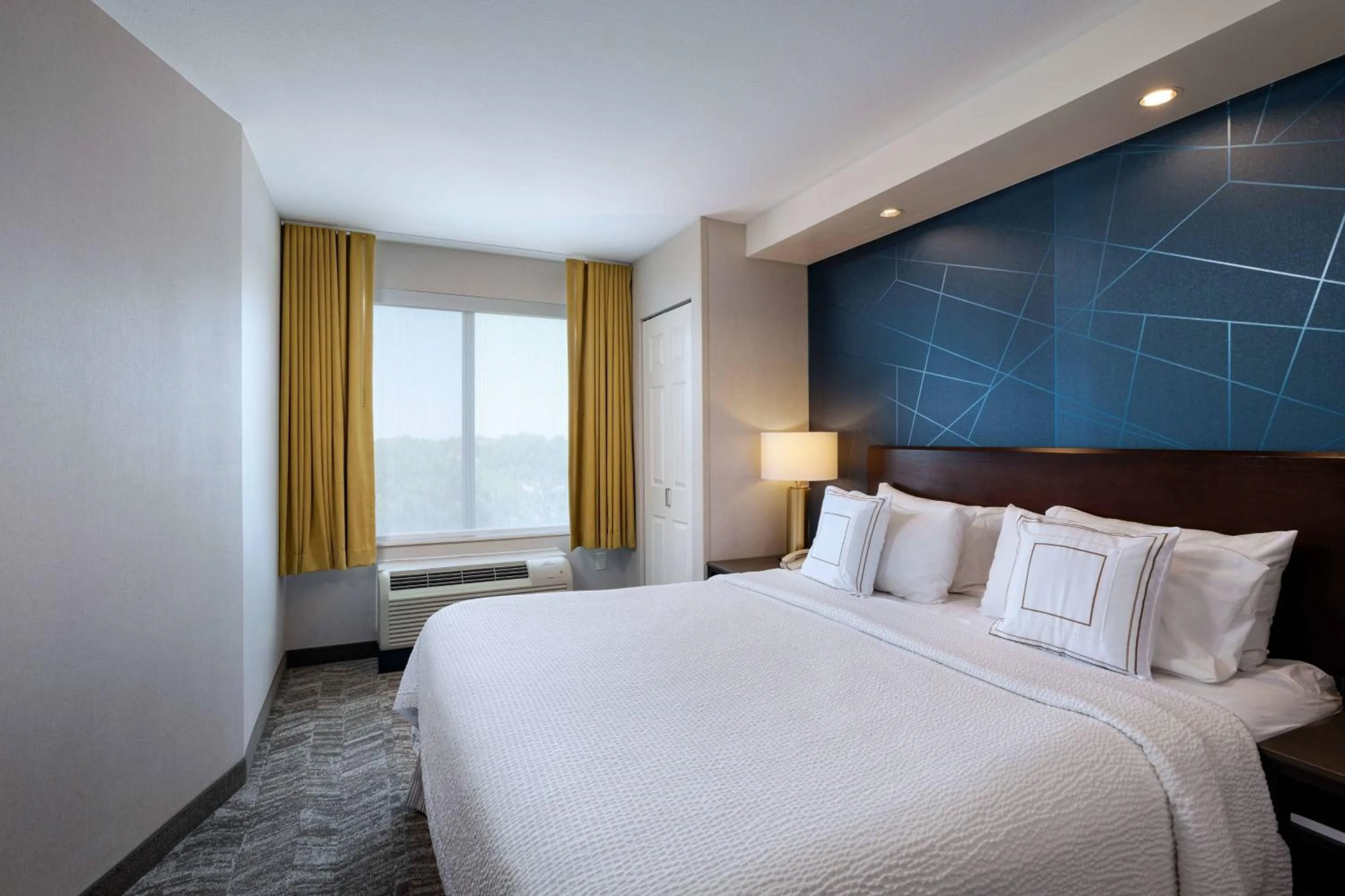 Bedroom, Bed in SpringHill Suites Boise West/Eagle