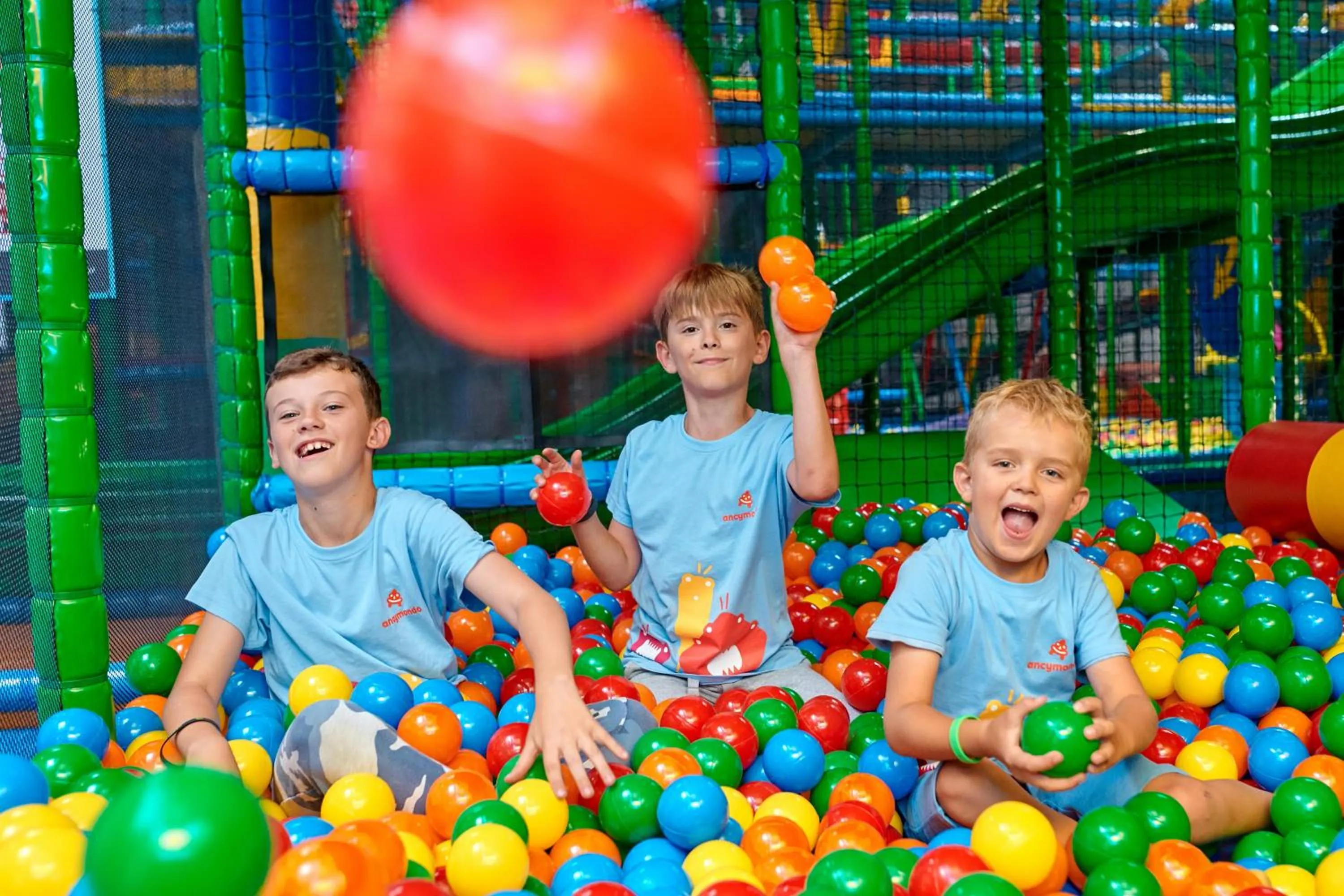 Children play ground in Stacja Nowa Gdynia Bed & Breakfast Aquapark