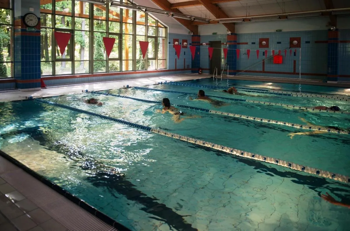 Swimming pool in Stacja Nowa Gdynia Bed & Breakfast Aquapark
