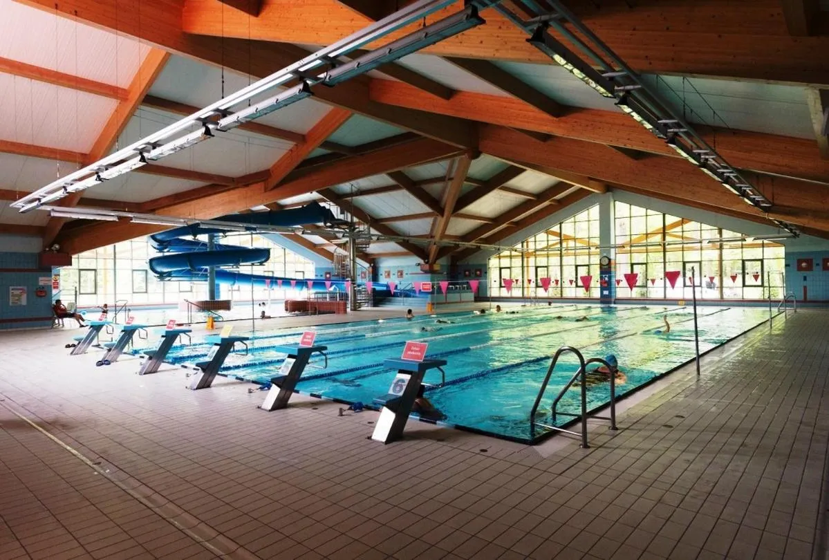 Swimming pool in Stacja Nowa Gdynia Bed & Breakfast Aquapark