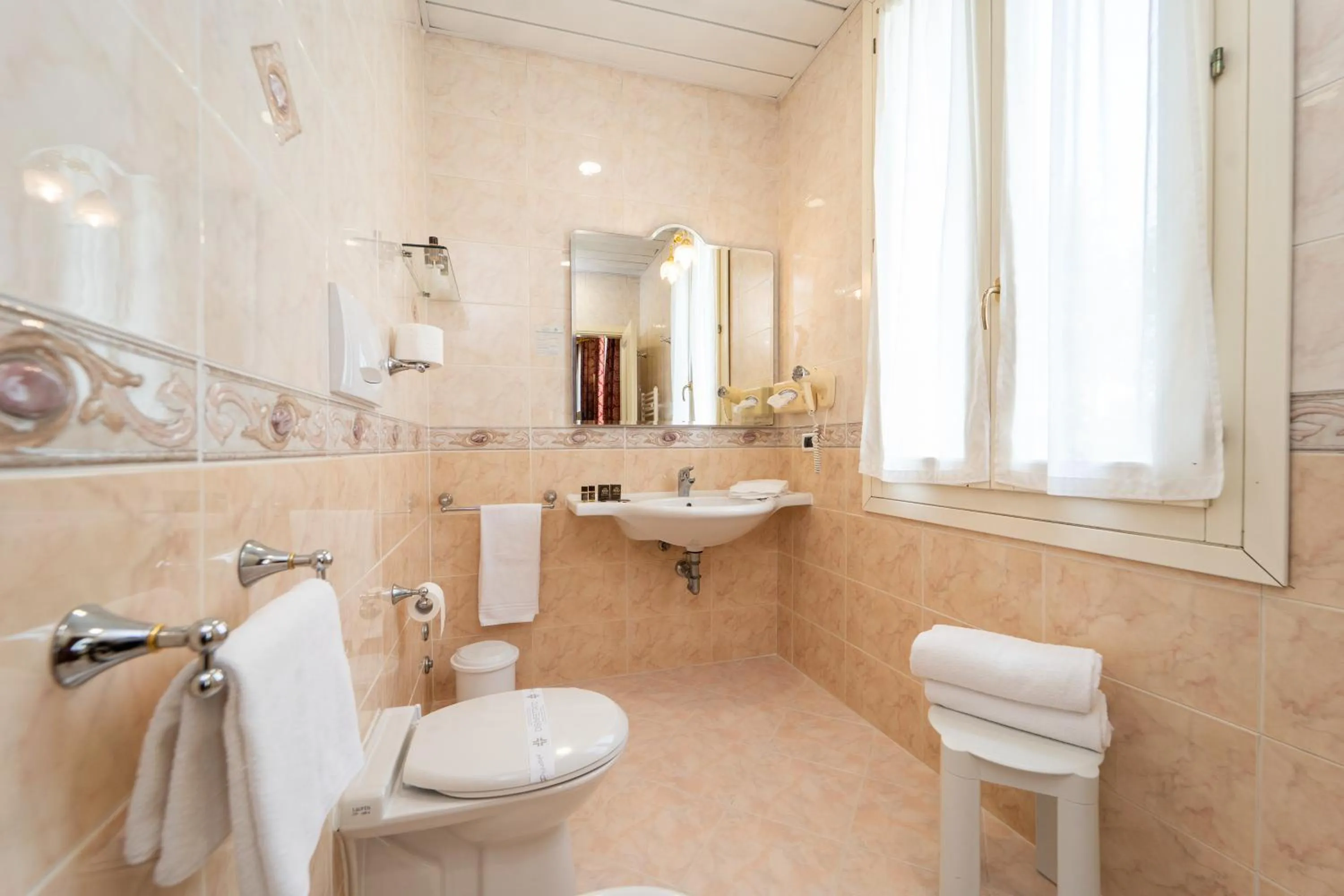 Bathroom in Hotel Terme Roma