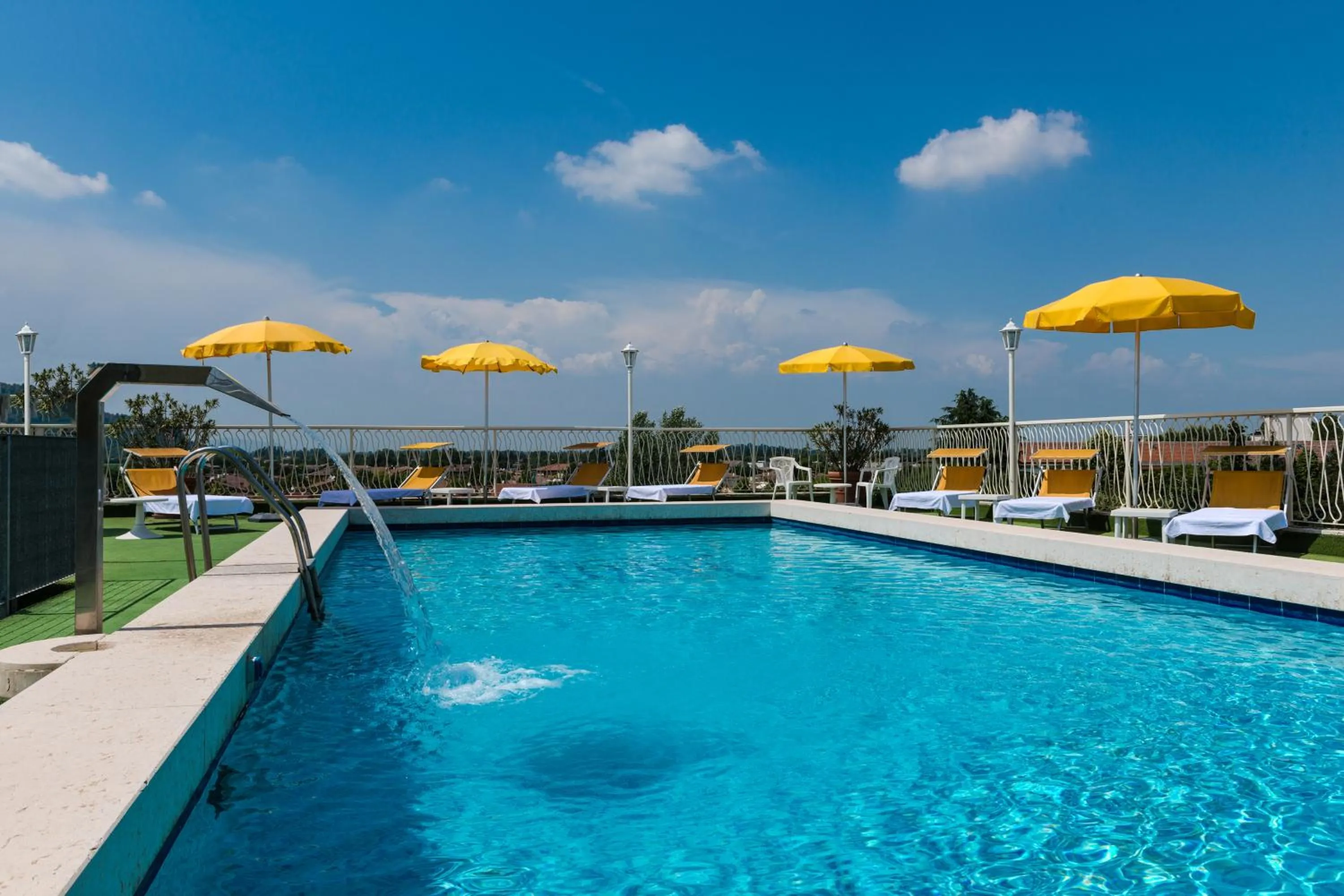 Pool view in Hotel Terme Roma