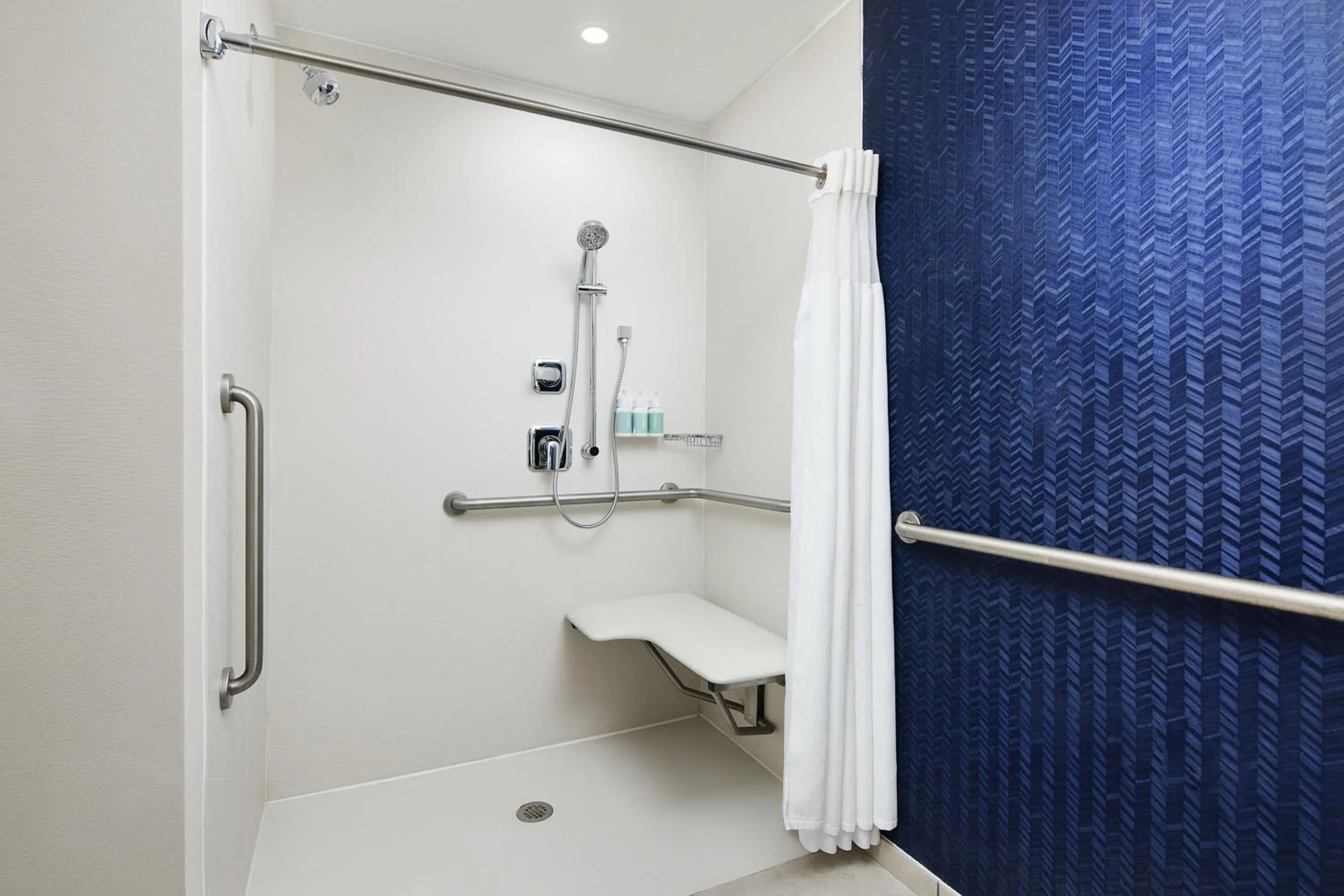 Bathroom in Fairfield Inn & Suites Worcester Auburn