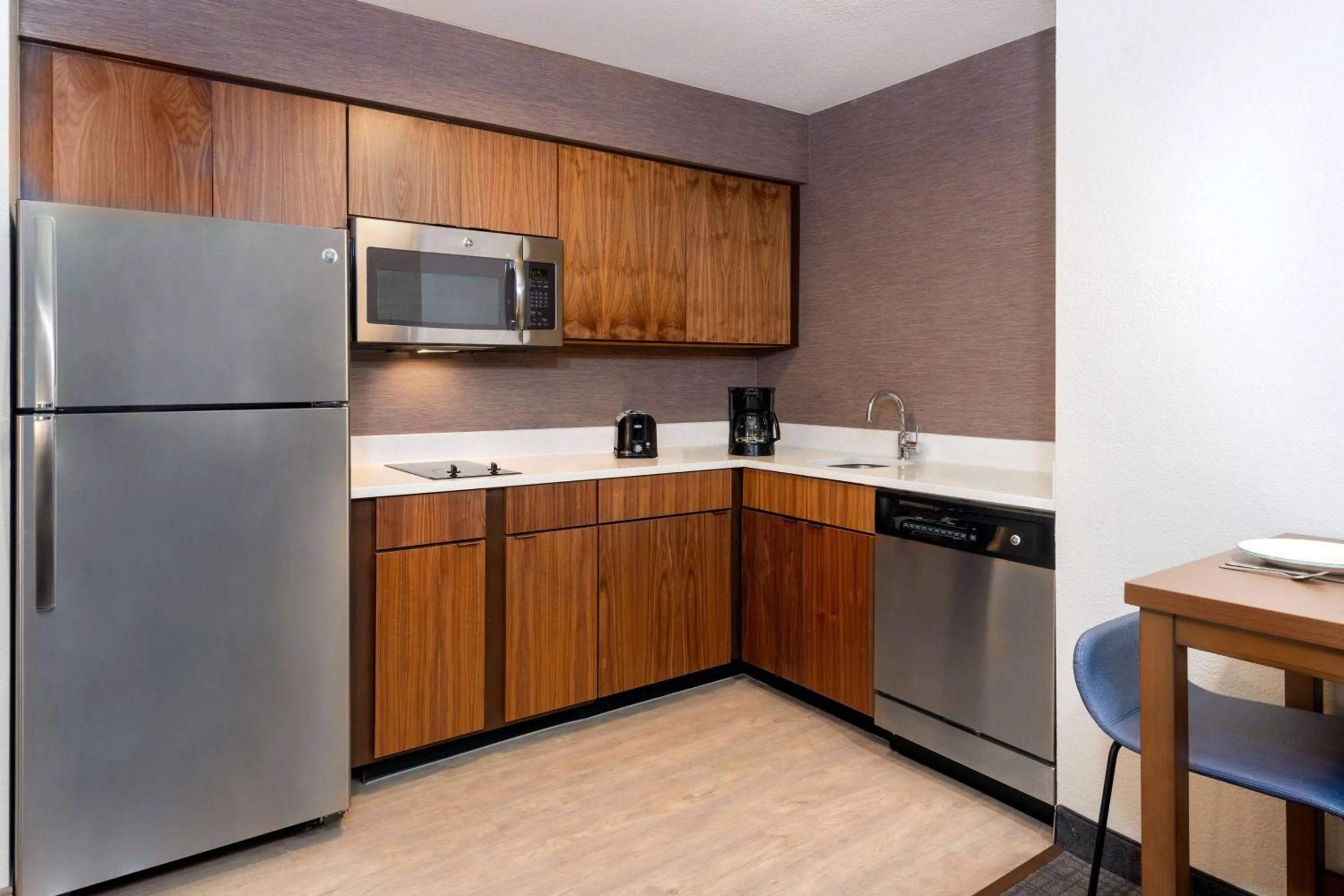 Kitchen or kitchenette in Residence Inn by Marriott Boston Brockton/Easton