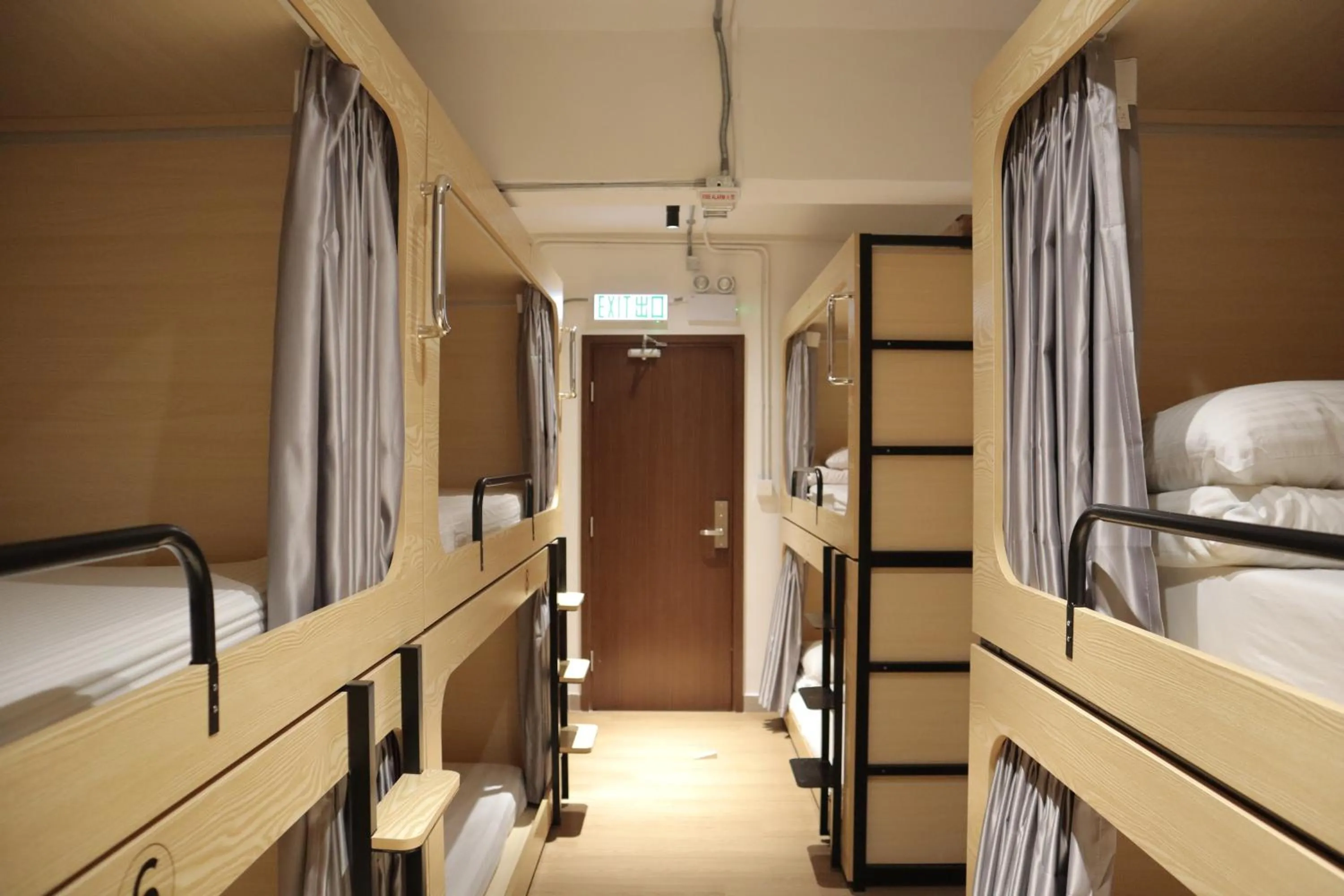 Bed in Tong Luo Wan Hostel