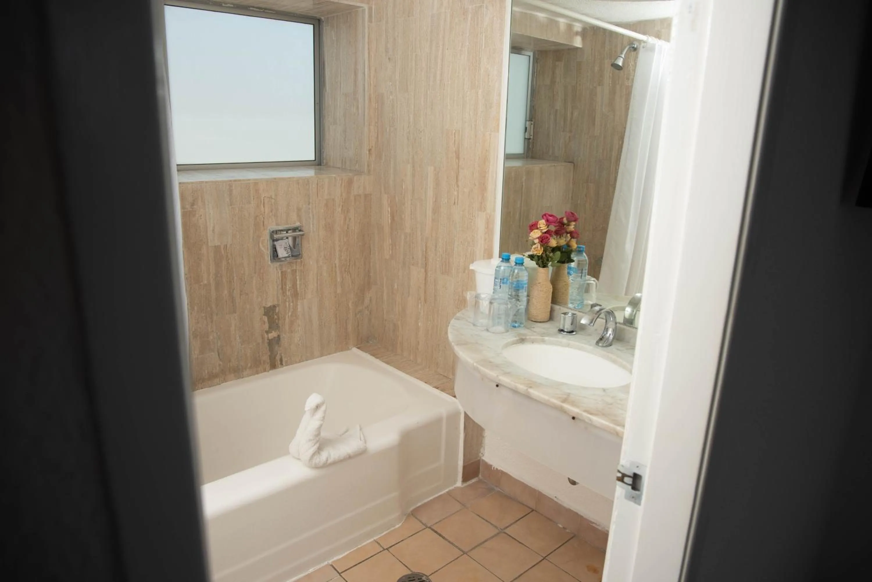 Shower in Ritz Acapulco All Inclusive