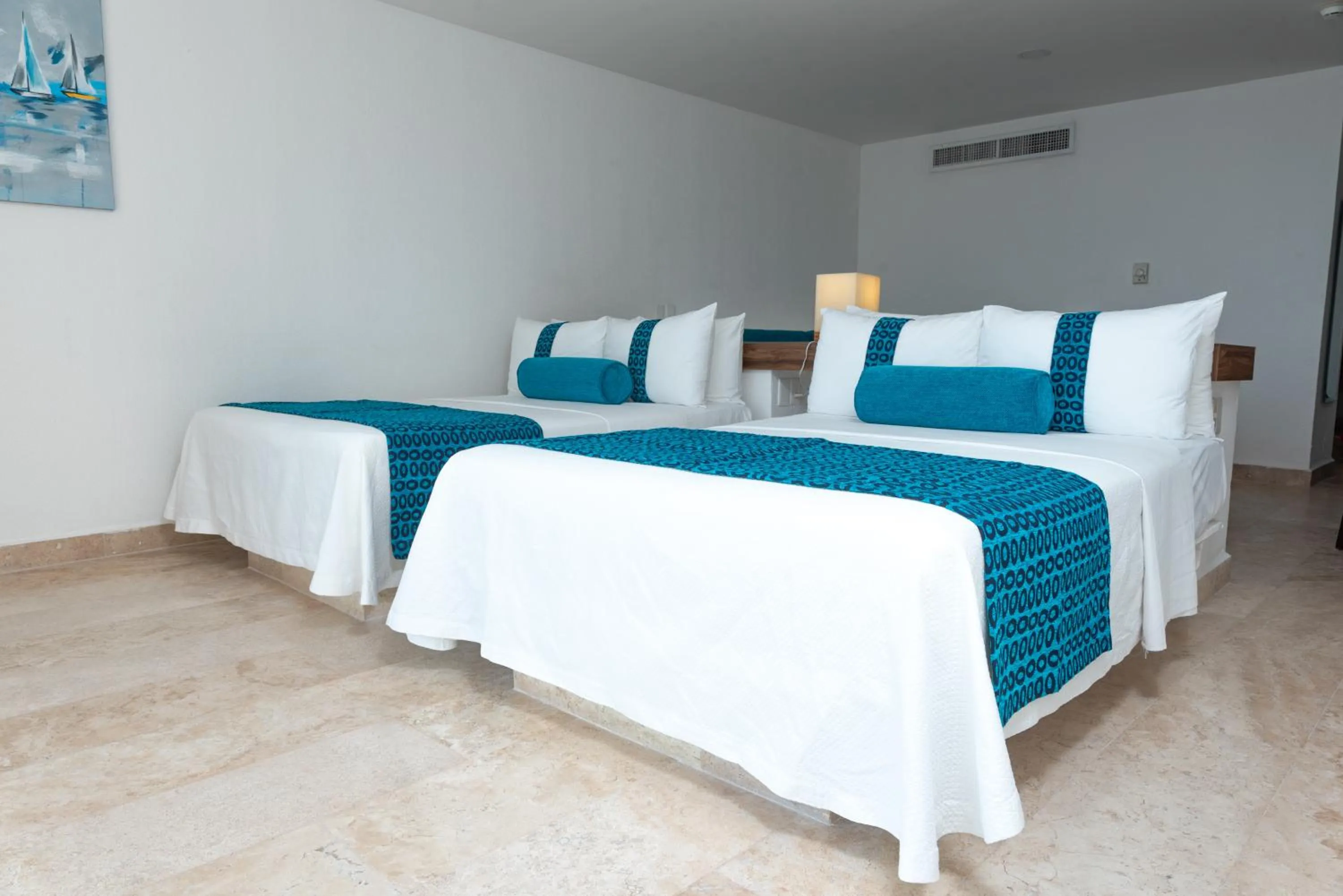 Bed in Ritz Acapulco All Inclusive