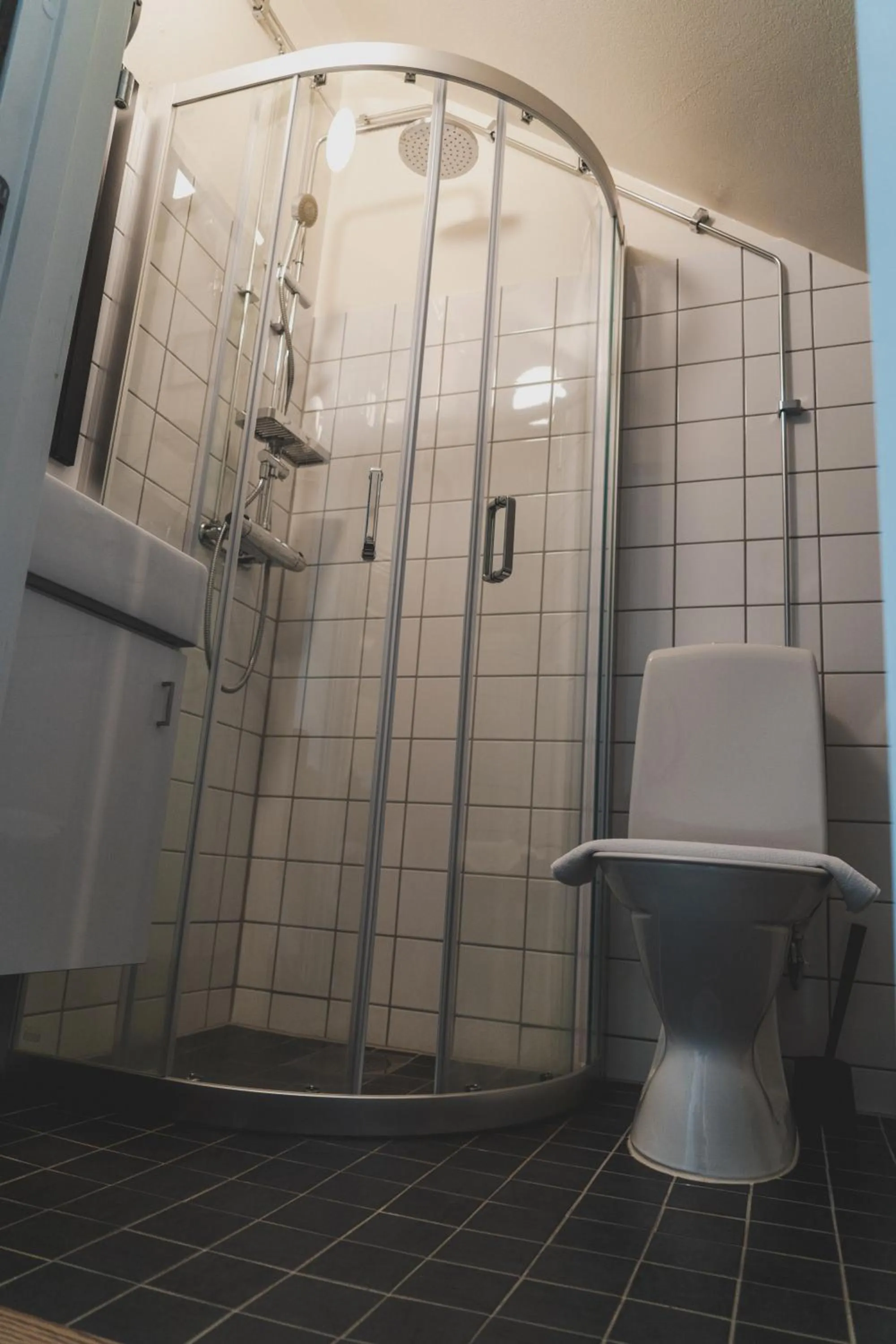 Shower in Best Western Hotel Arctic Eden