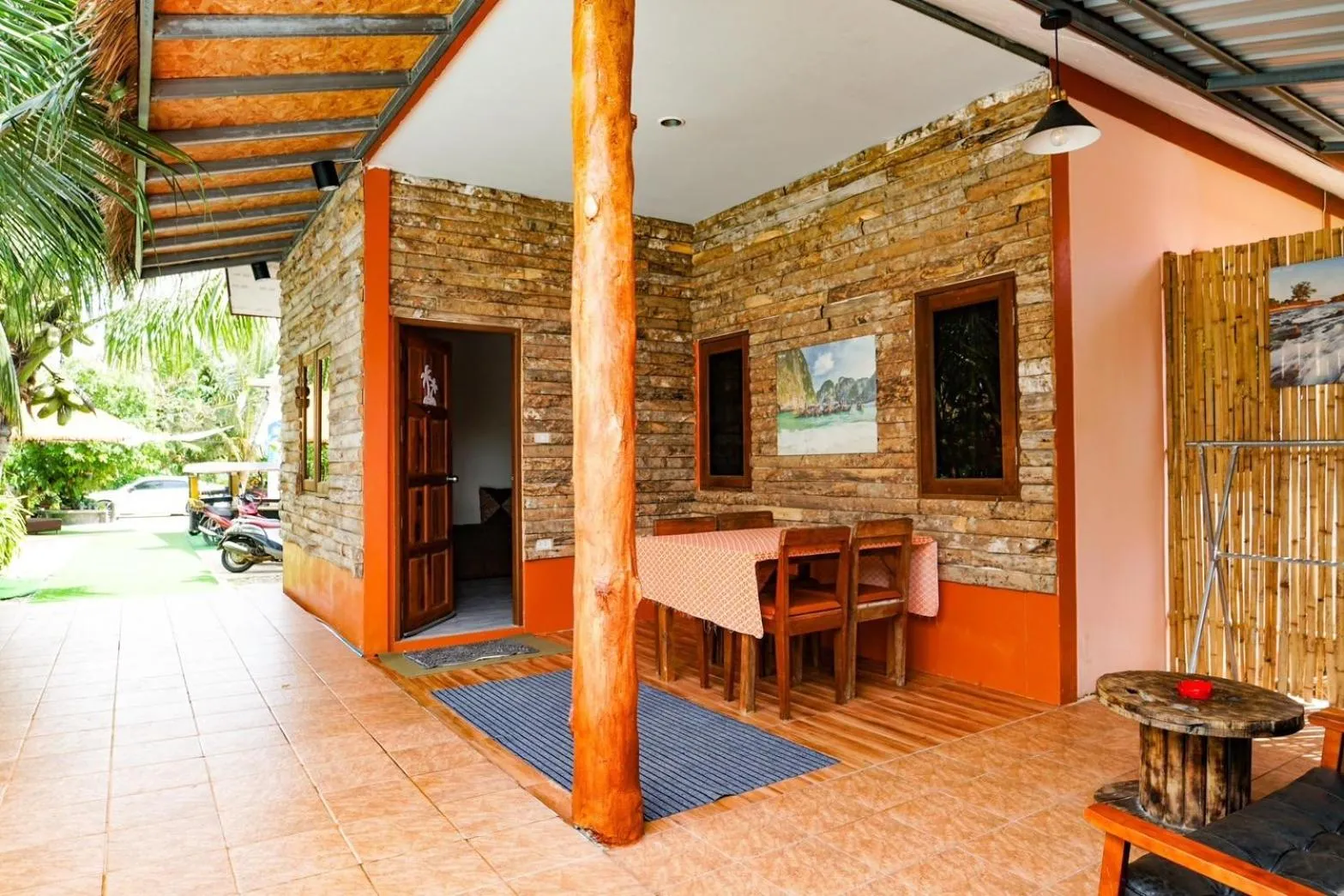 Patio in Pinthong Aonang Villa