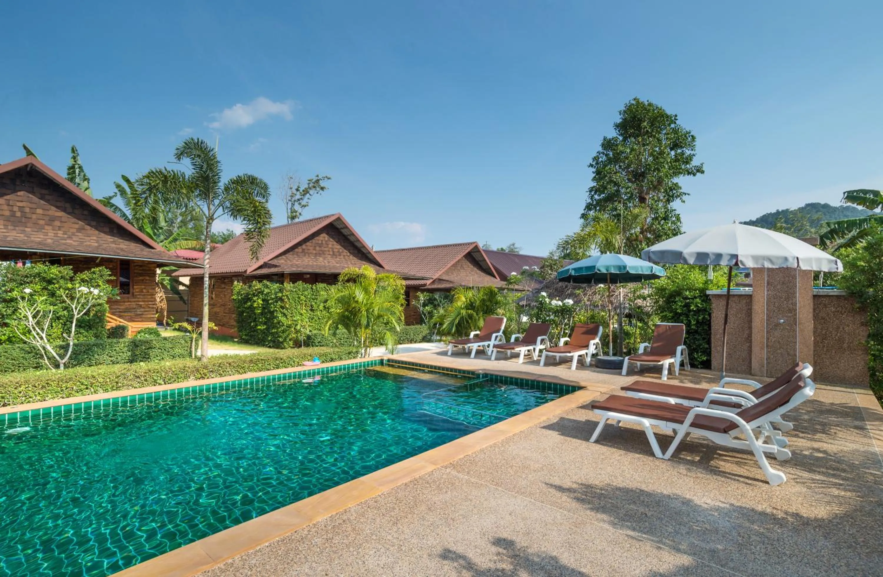 Property building in Pinthong Aonang Villa