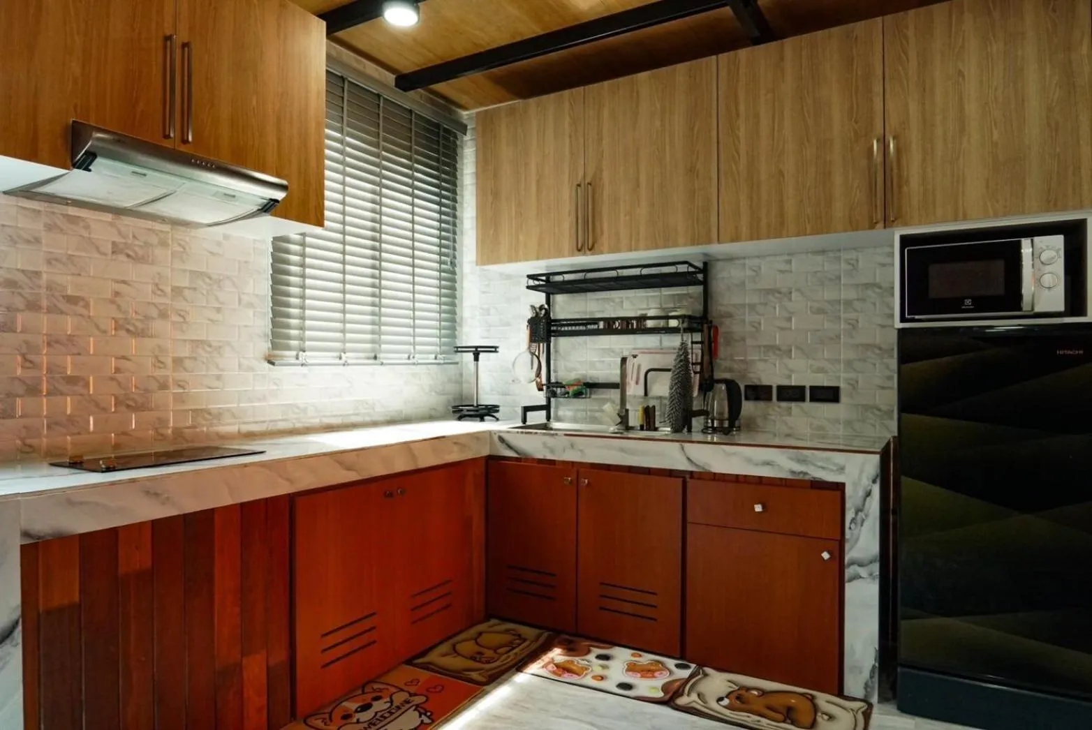 Kitchen or kitchenette in Pinthong Aonang Villa