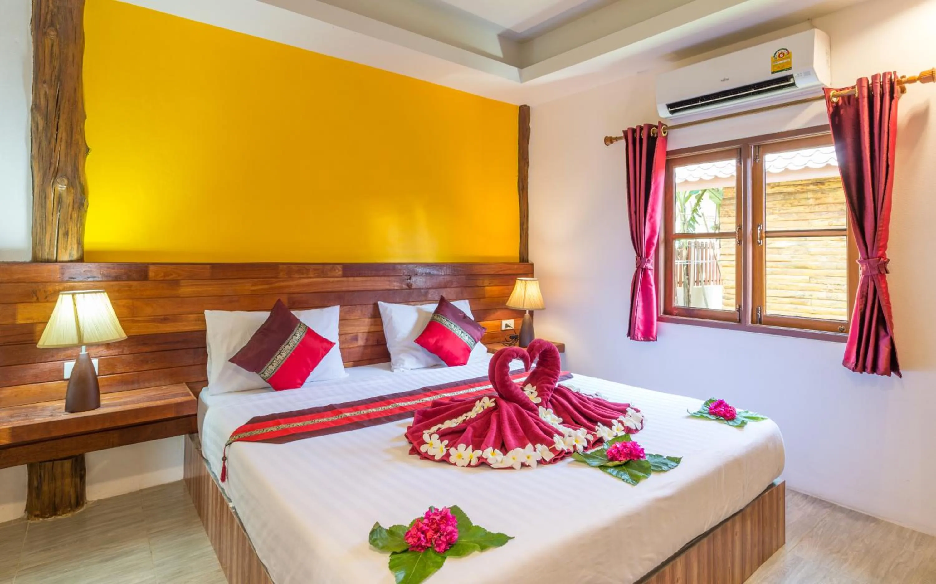 Bed in Pinthong Aonang Villa