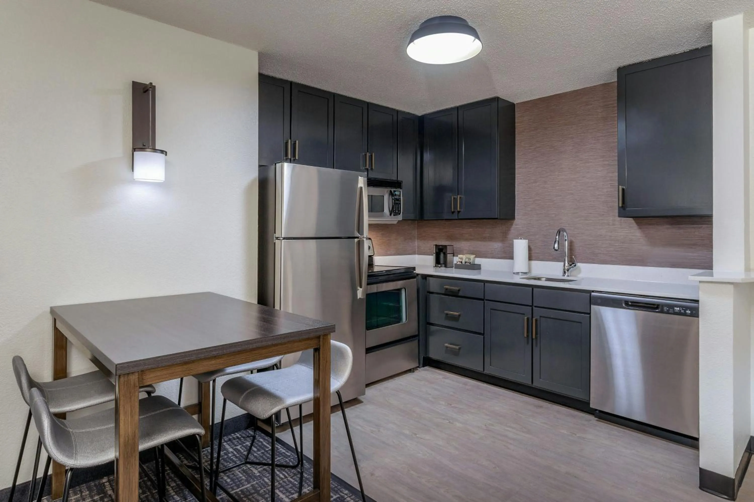 Bedroom in Residence Inn Worcester