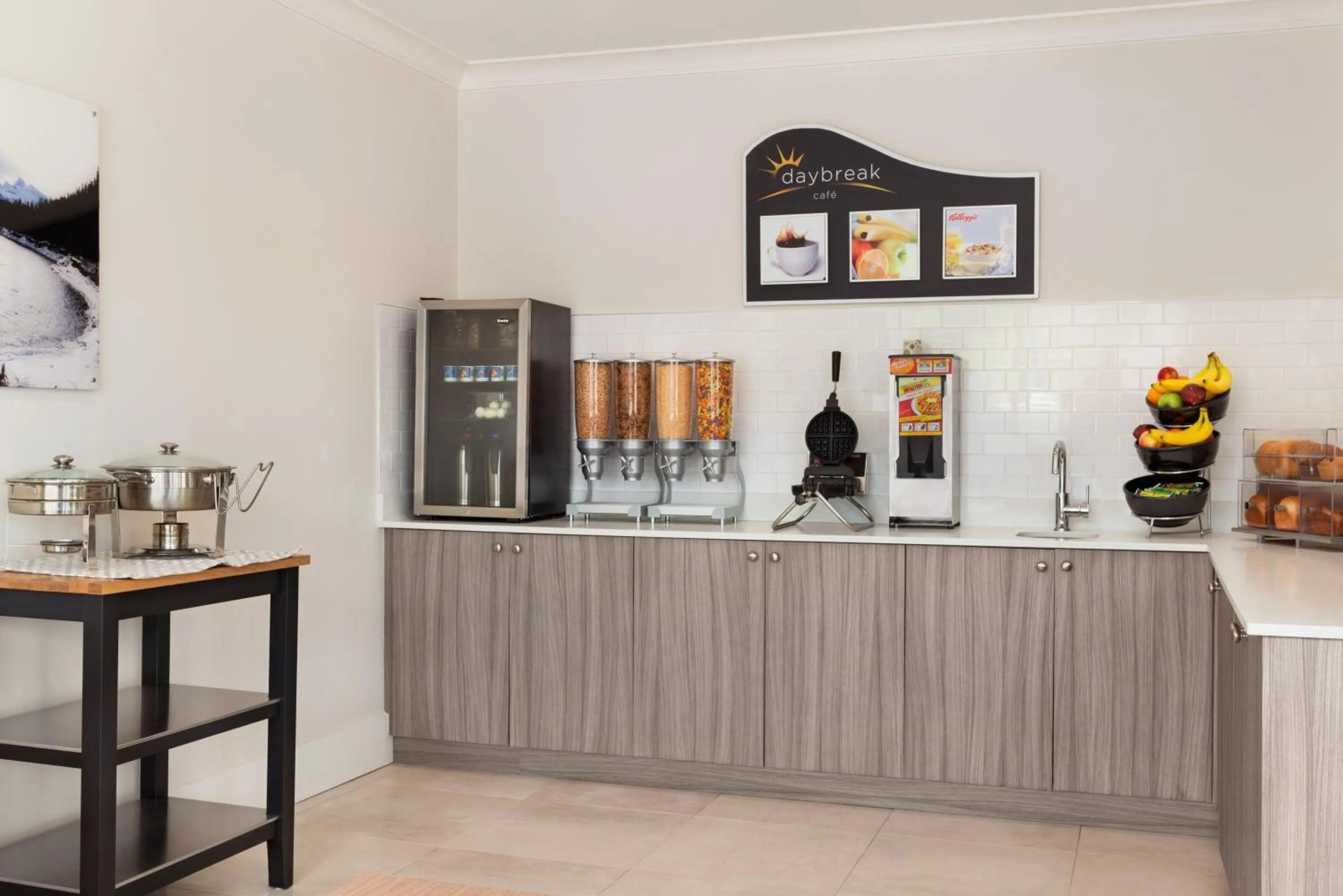 Breakfast in Days Inn by Wyndham 100 Mile House