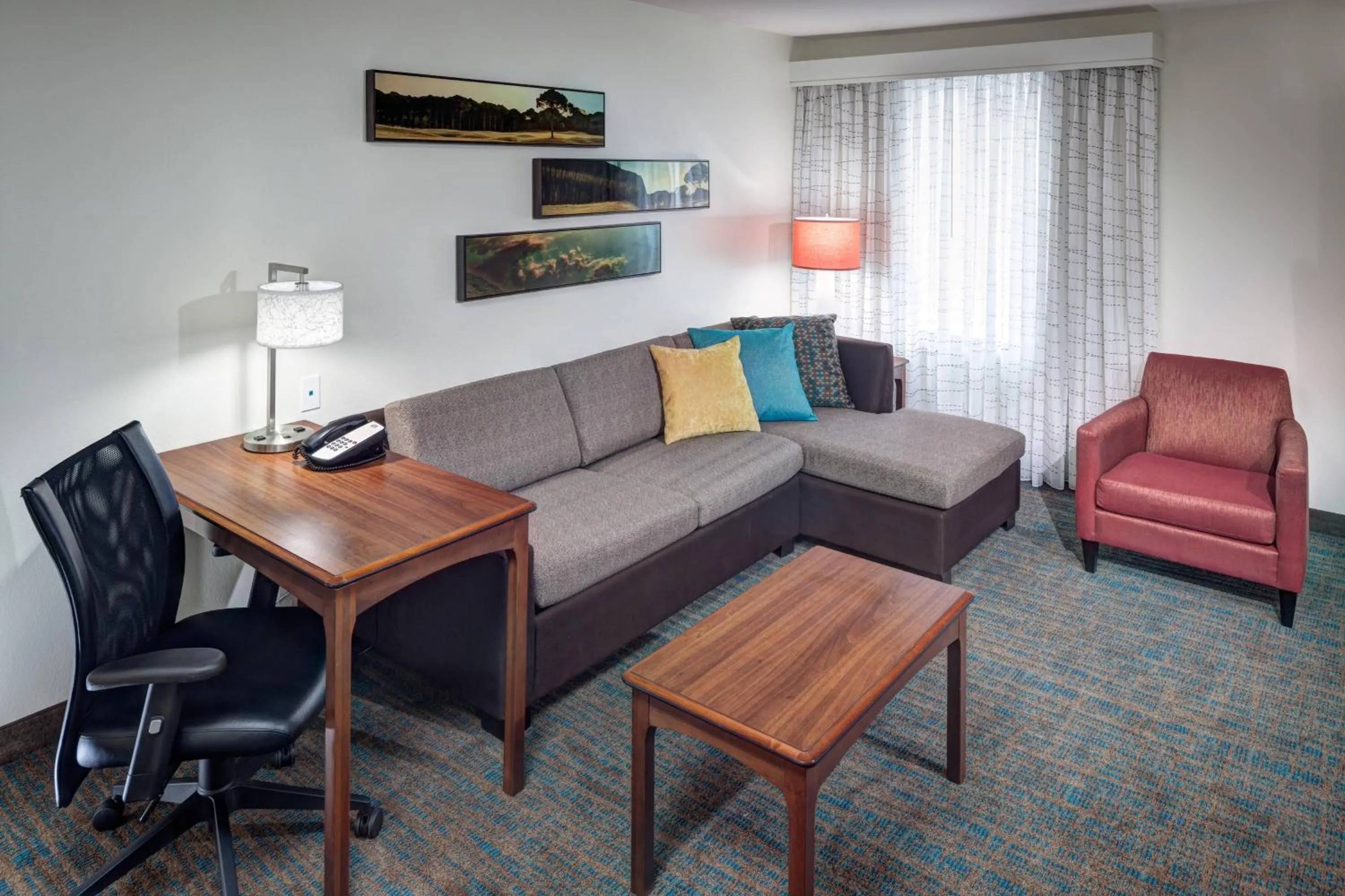 Living room in Residence Inn Beaumont