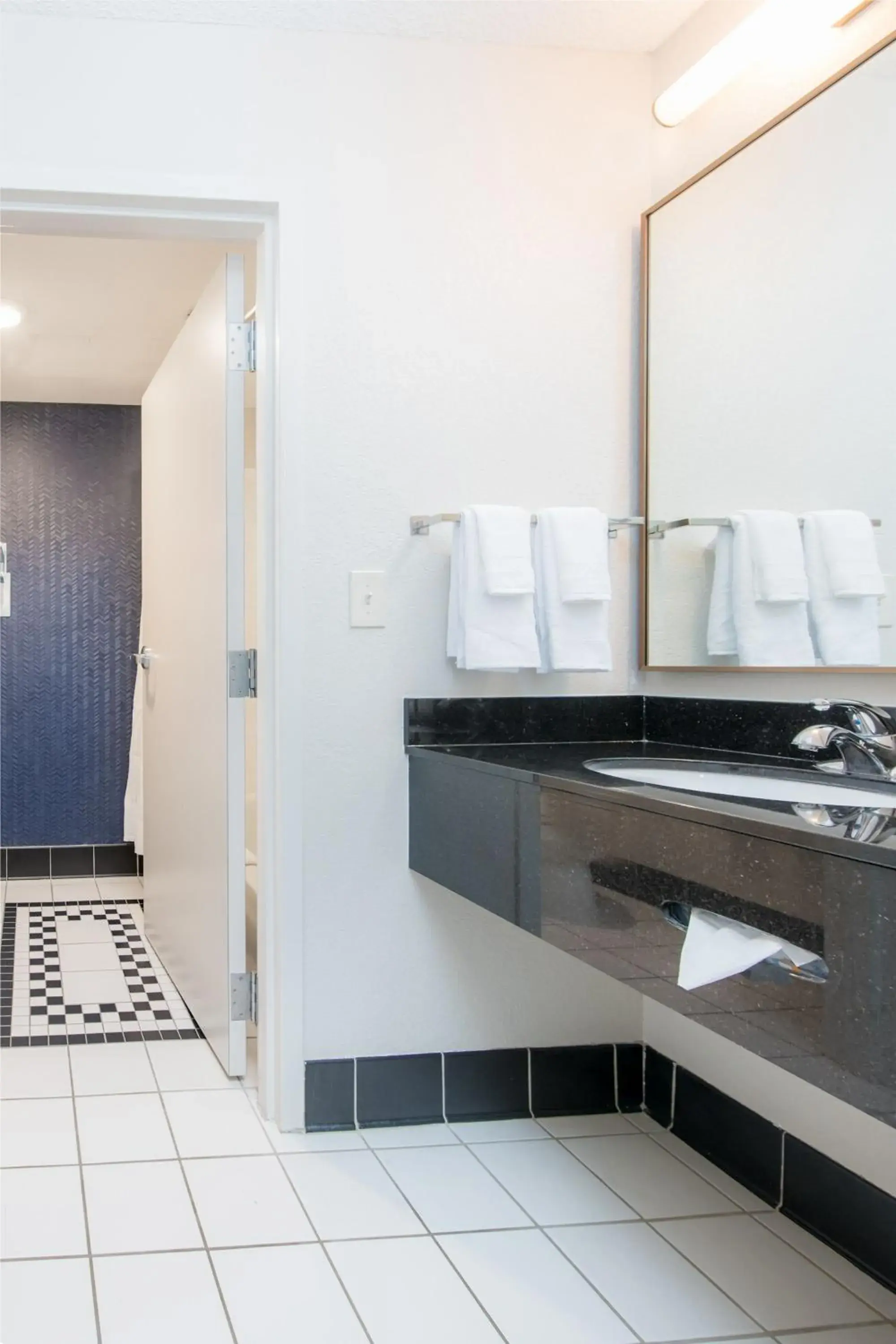 King Room in Fairfield Inn Suites Brunswick King Room in Fairfield Inn Suites Brunswick