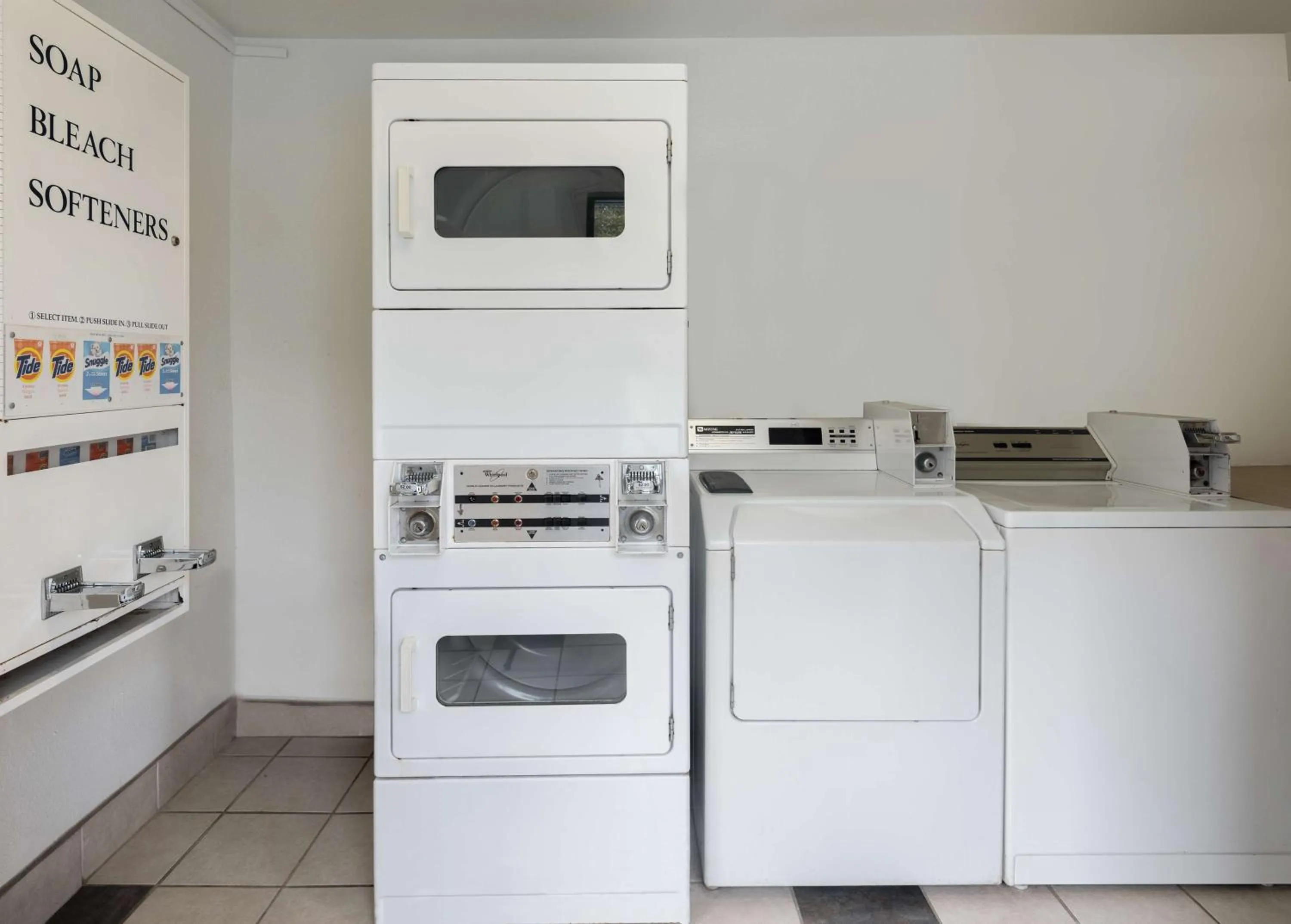 Property building in Motel 6-Morro Bay, CA