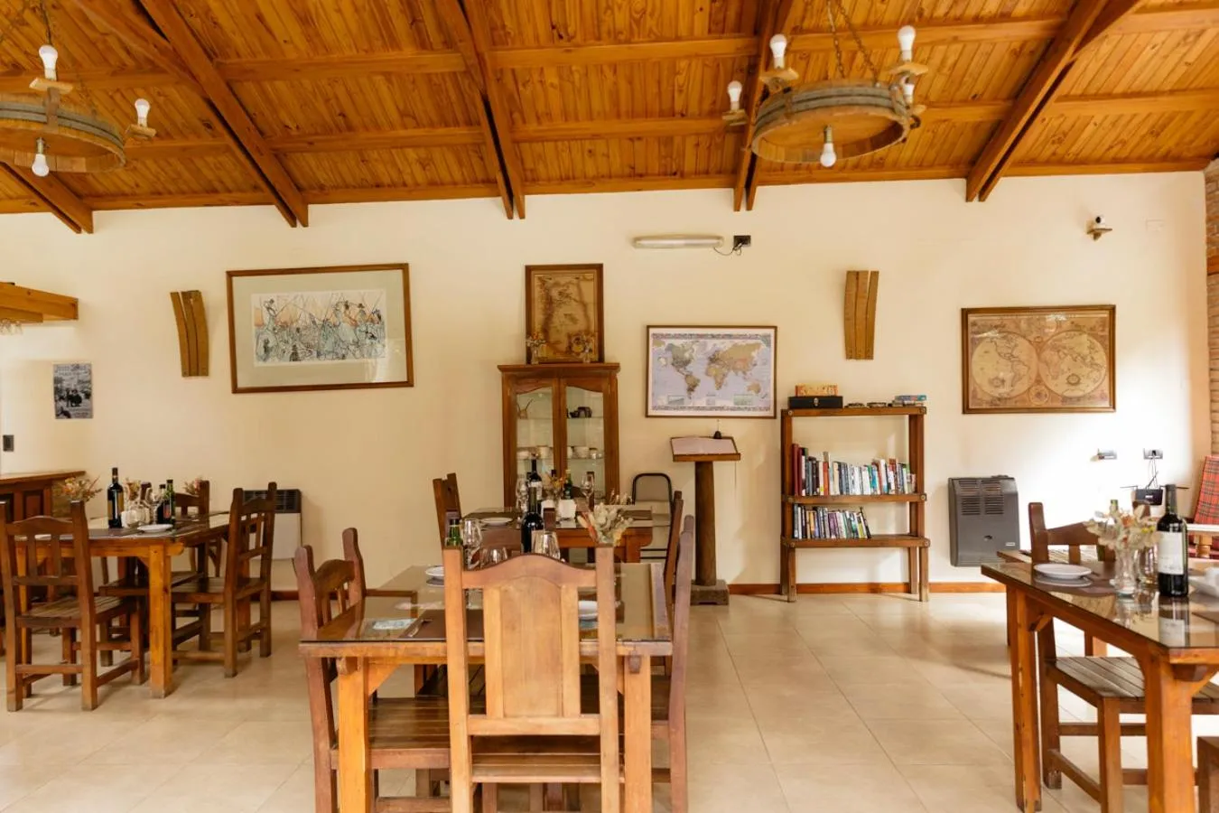 Restaurant/places to eat in Lujan De Cuyo B&B