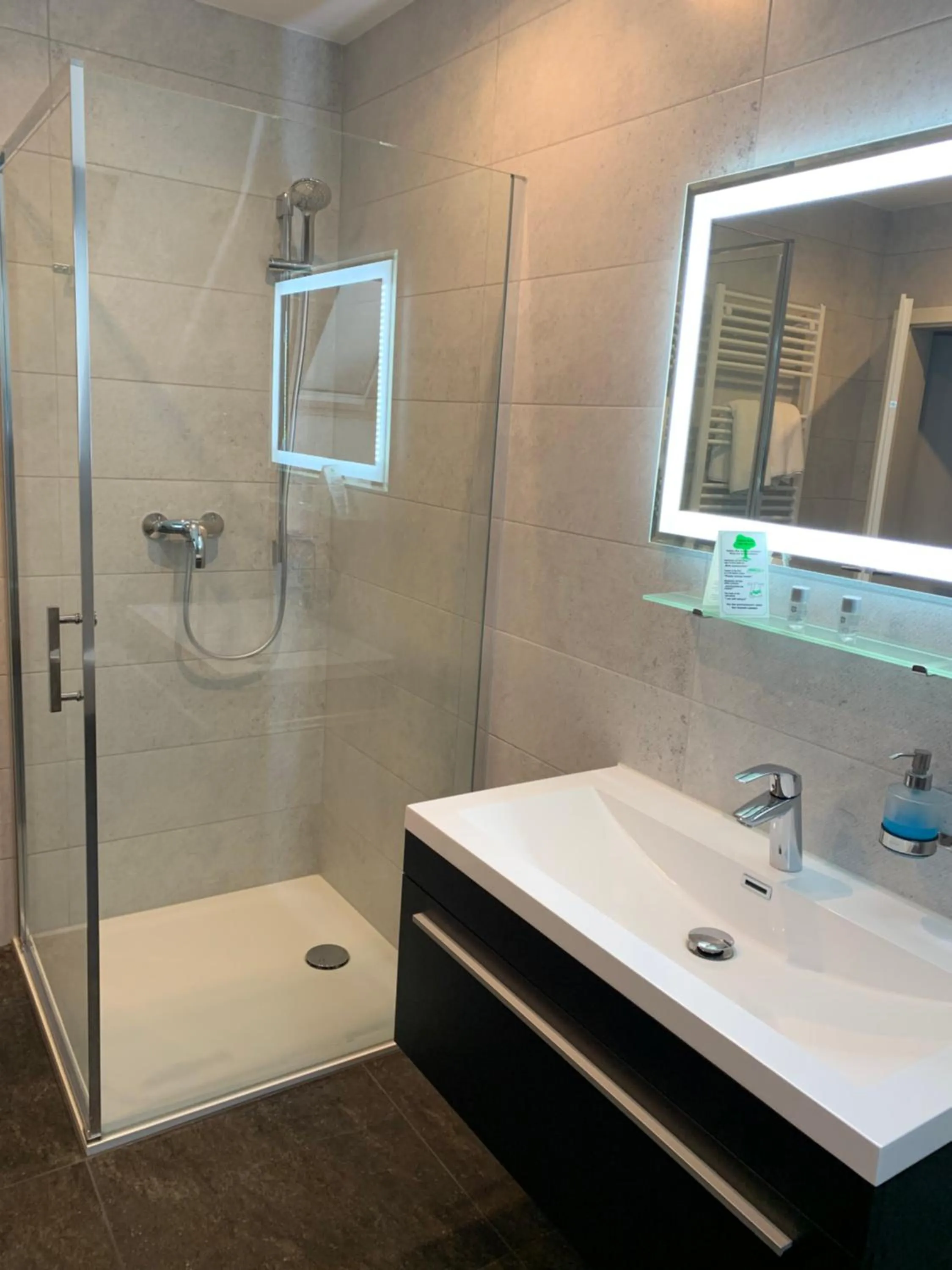 Bathroom in City-Hotel-Wolgast