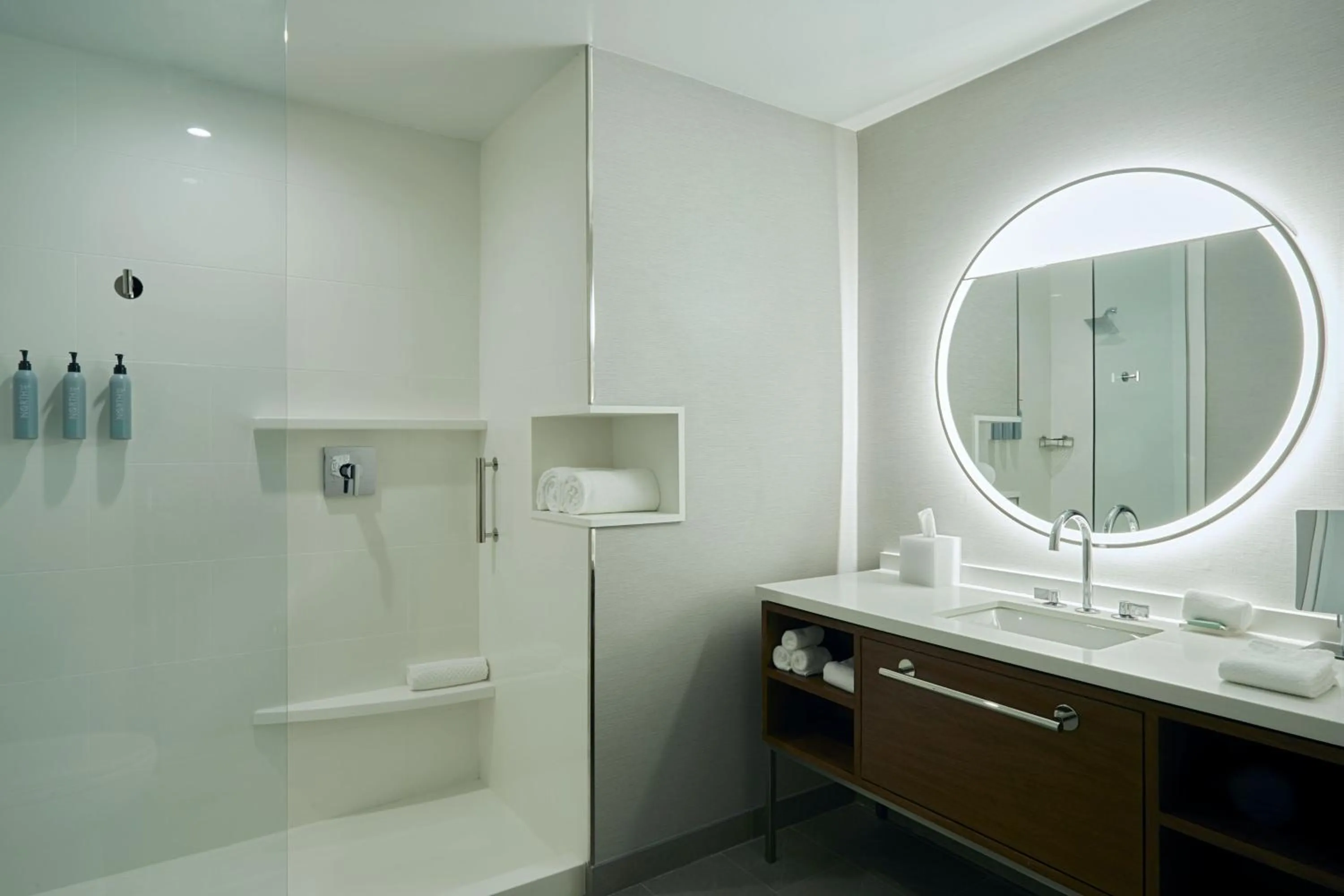 Bathroom in Courtyard by Marriott Santa Barbara Downtown