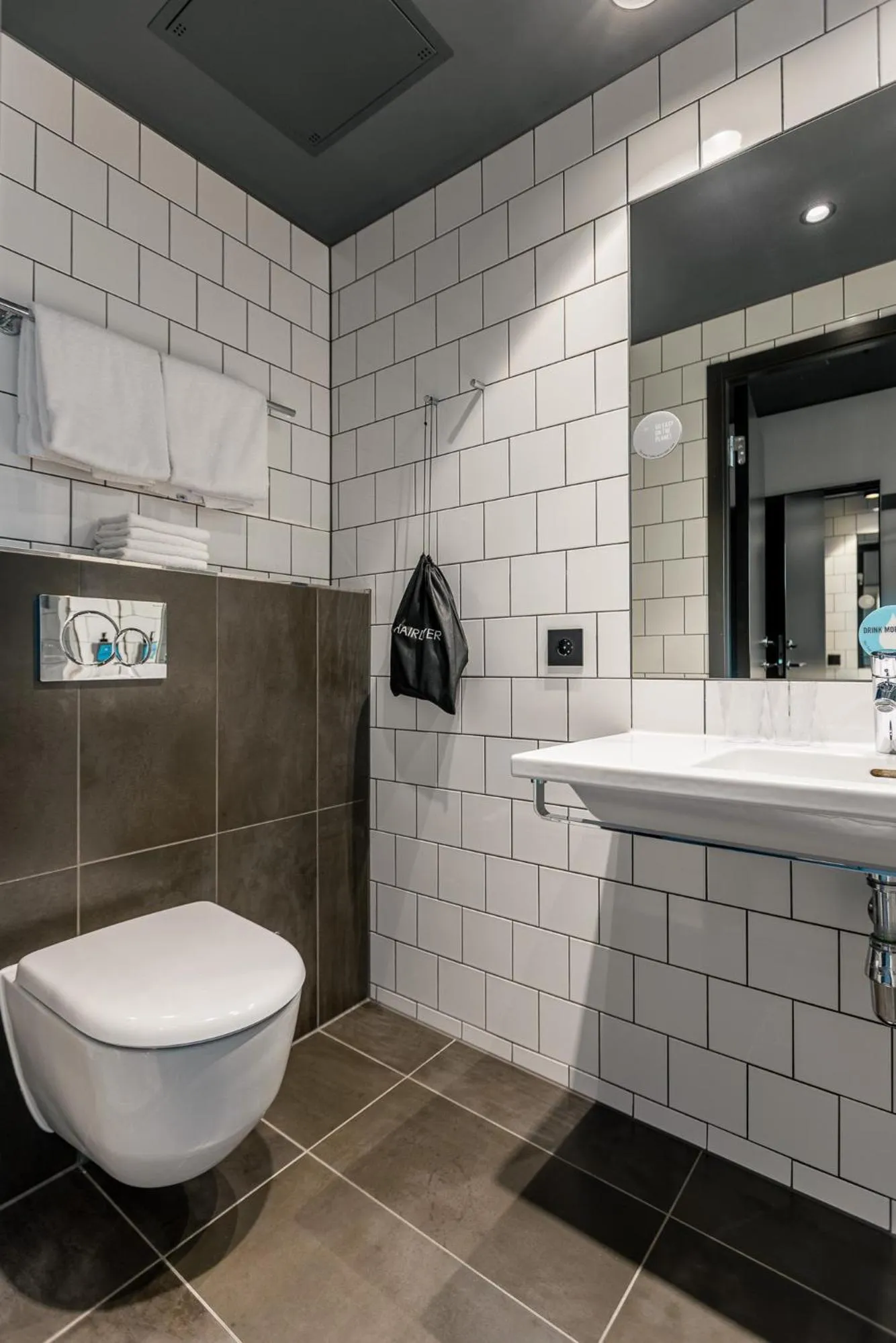 Bathroom in Comfort Hotel Västerås