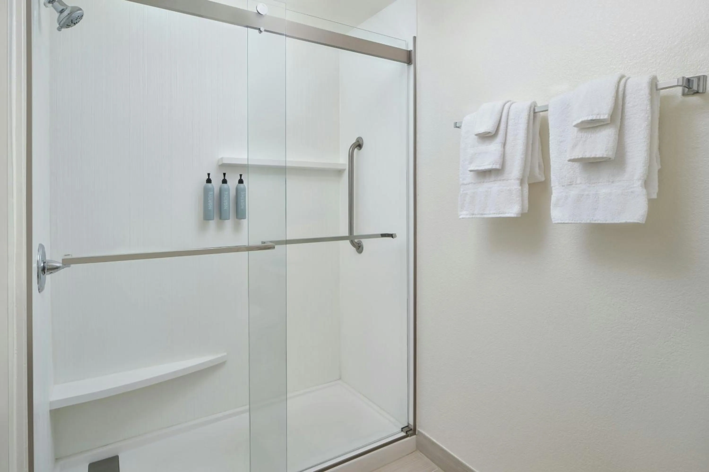 Bathroom in Courtyard Baton Rouge South