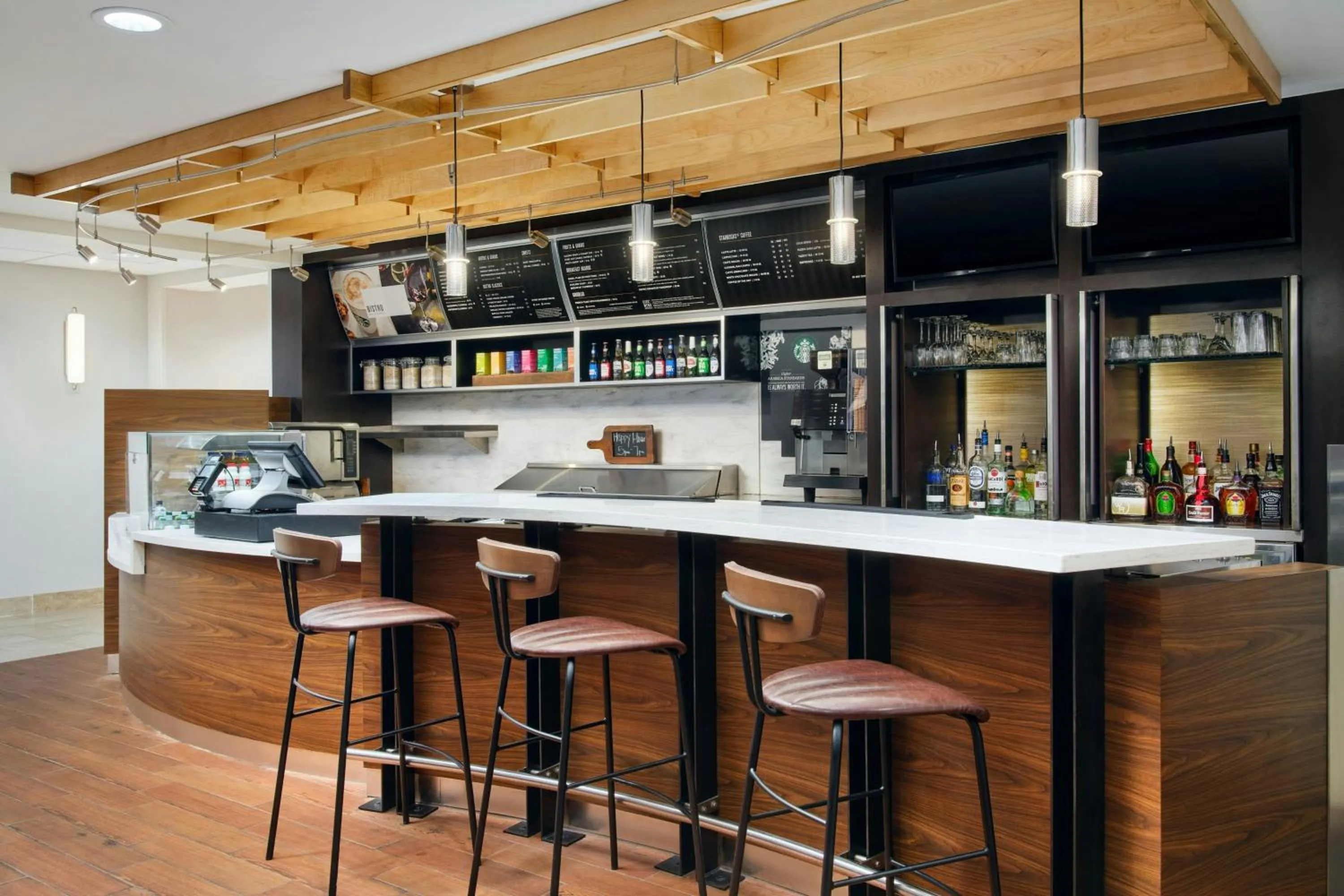 Restaurant/places to eat in Courtyard Baton Rouge South