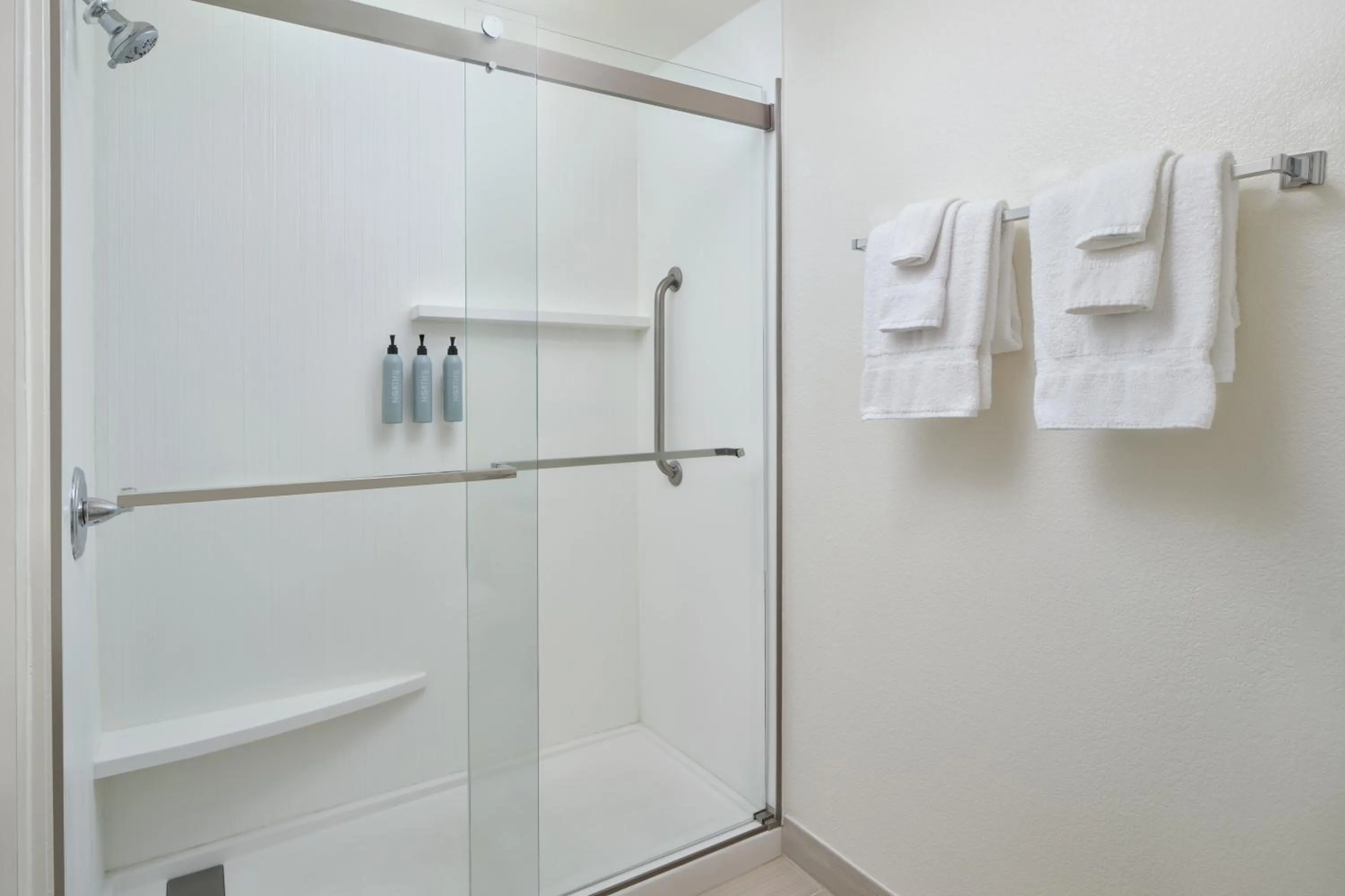 Bathroom in Courtyard Baton Rouge South