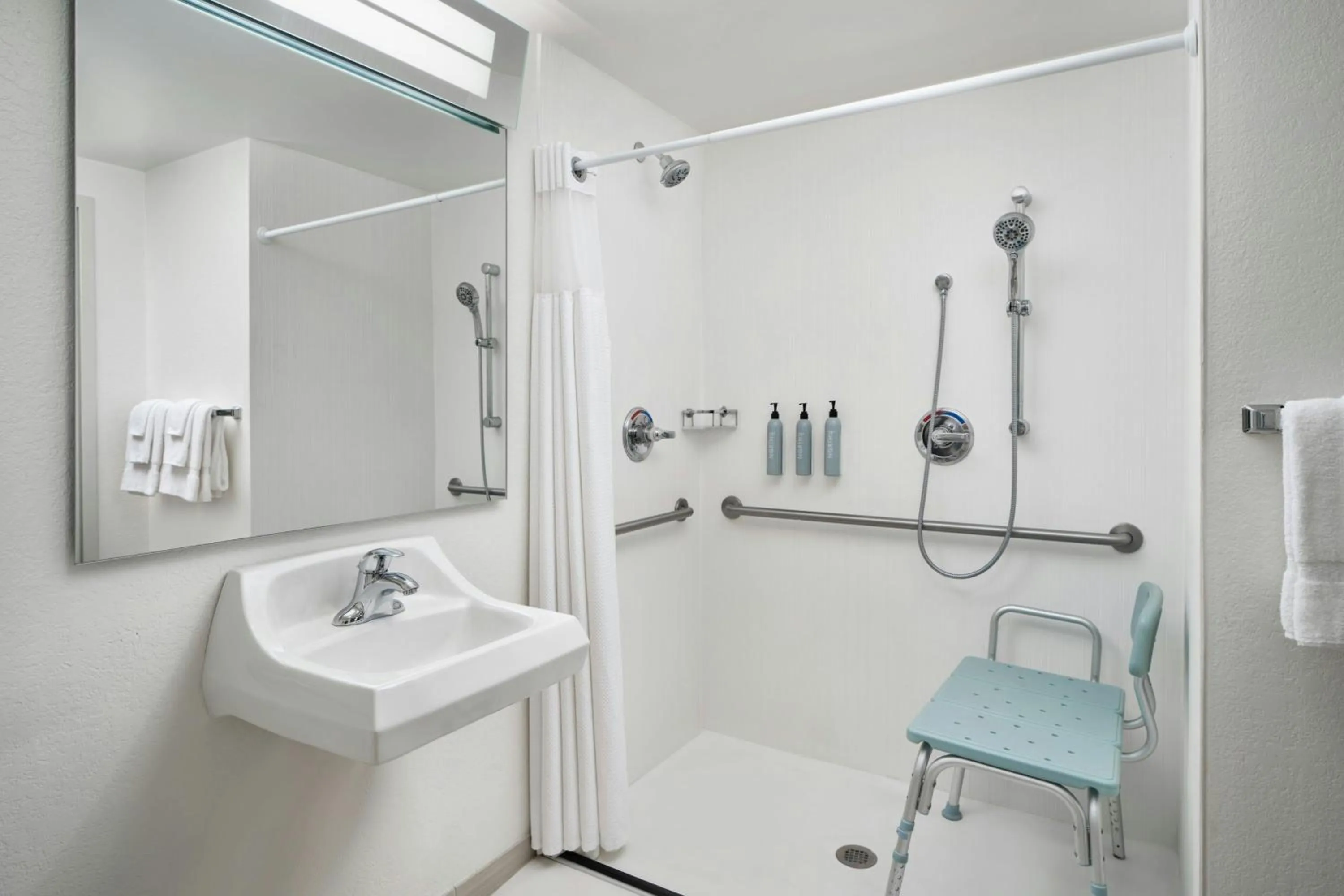 Bathroom in Courtyard Baton Rouge South