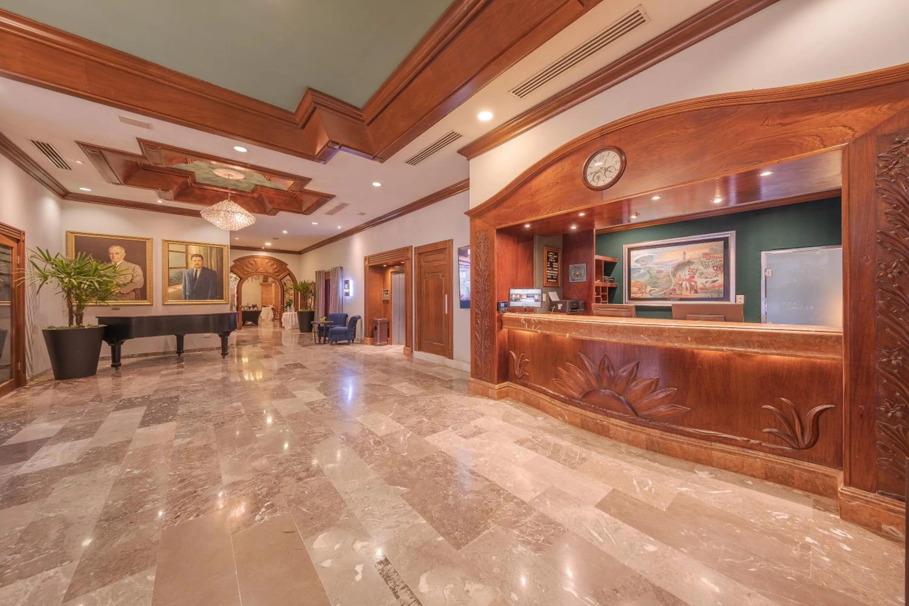 Lobby or reception in Hotel Santa Anita - Balderrama Hotel Collection