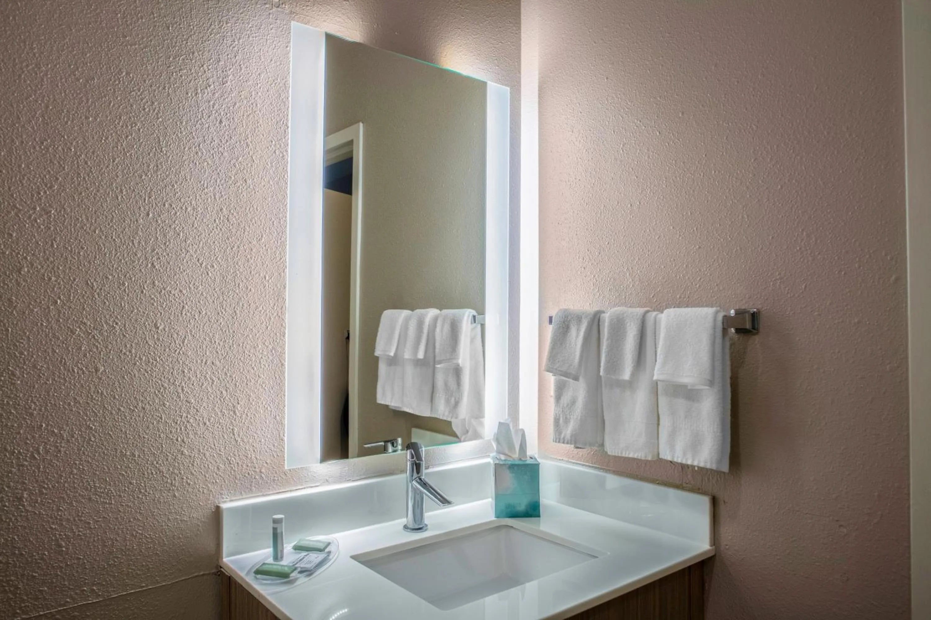 Photo of the whole room in SpringHill Suites by Marriott Baton Rouge South