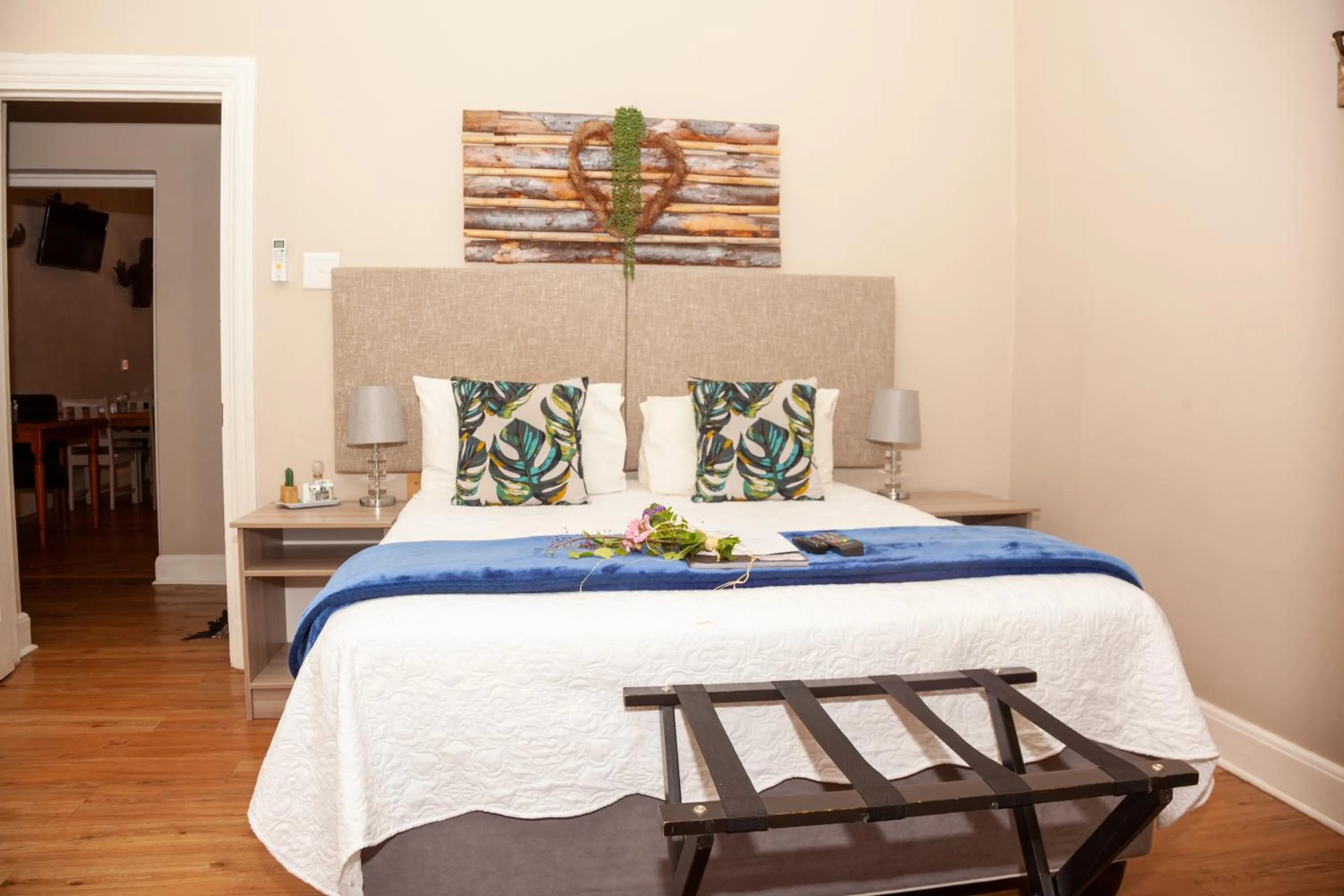 Bedroom, Bed in De Akker Guest House Oudtshoorn