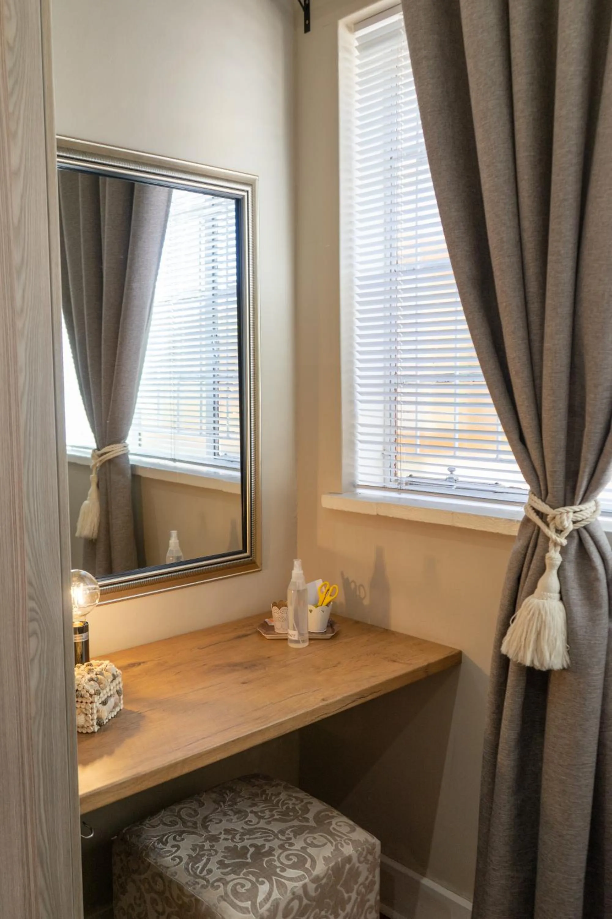 Bedroom in De Akker Guest House Oudtshoorn